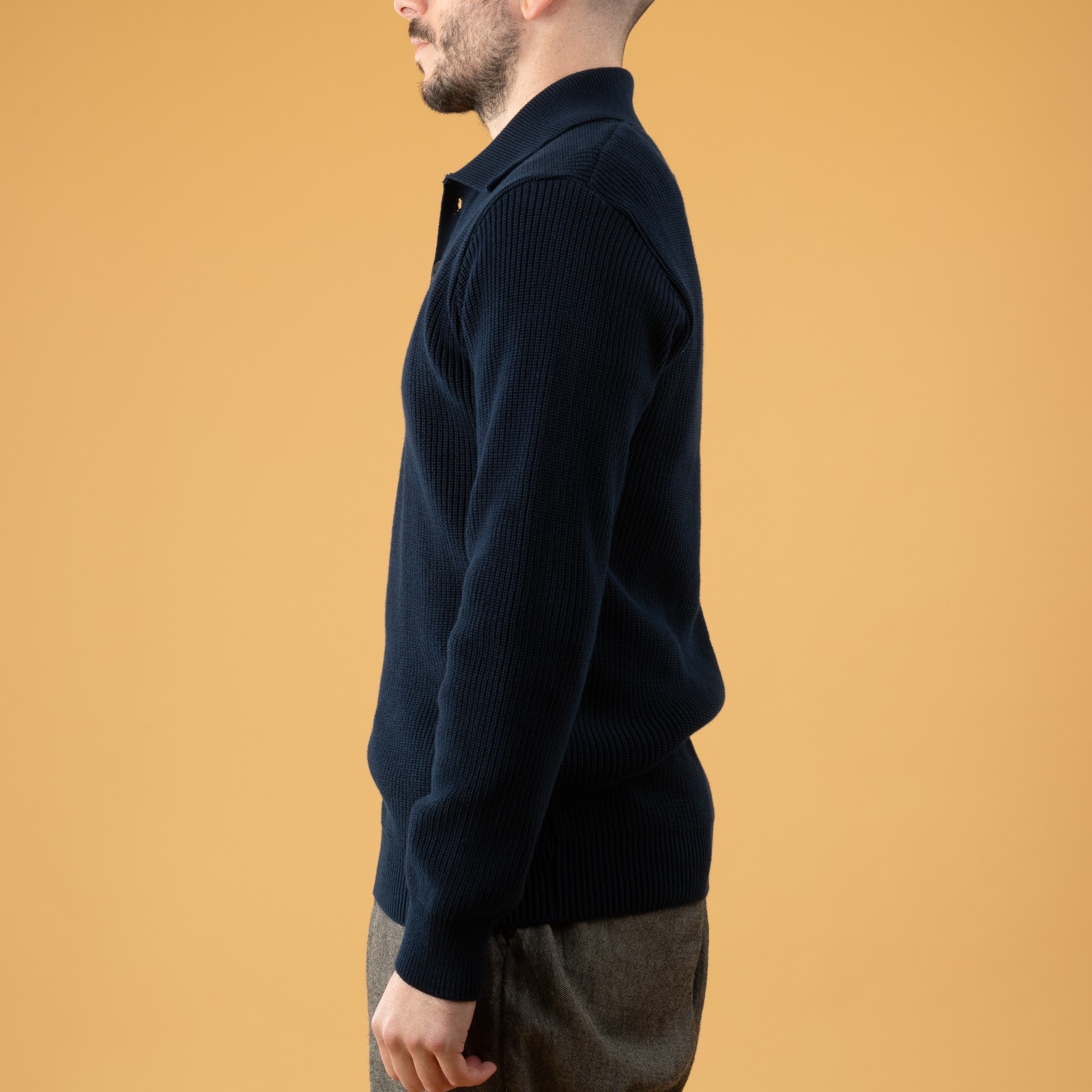 NITTO KNITWEAR  Polo Djivan Marine image flâneurs porté de profil