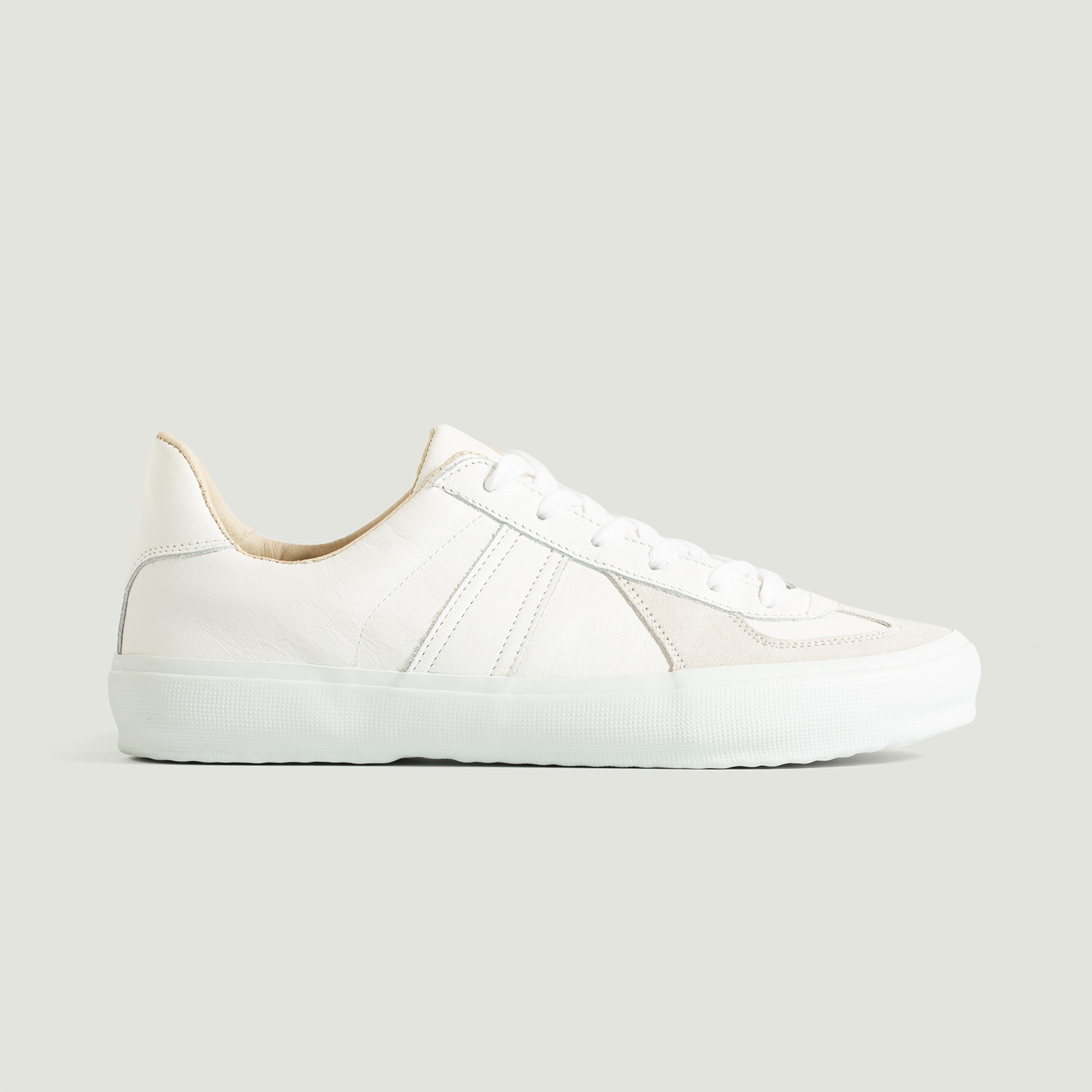 vignette flâneurs sneakers REPRODUCTION OF FOUND German Military Trainer Mod. Flexible White