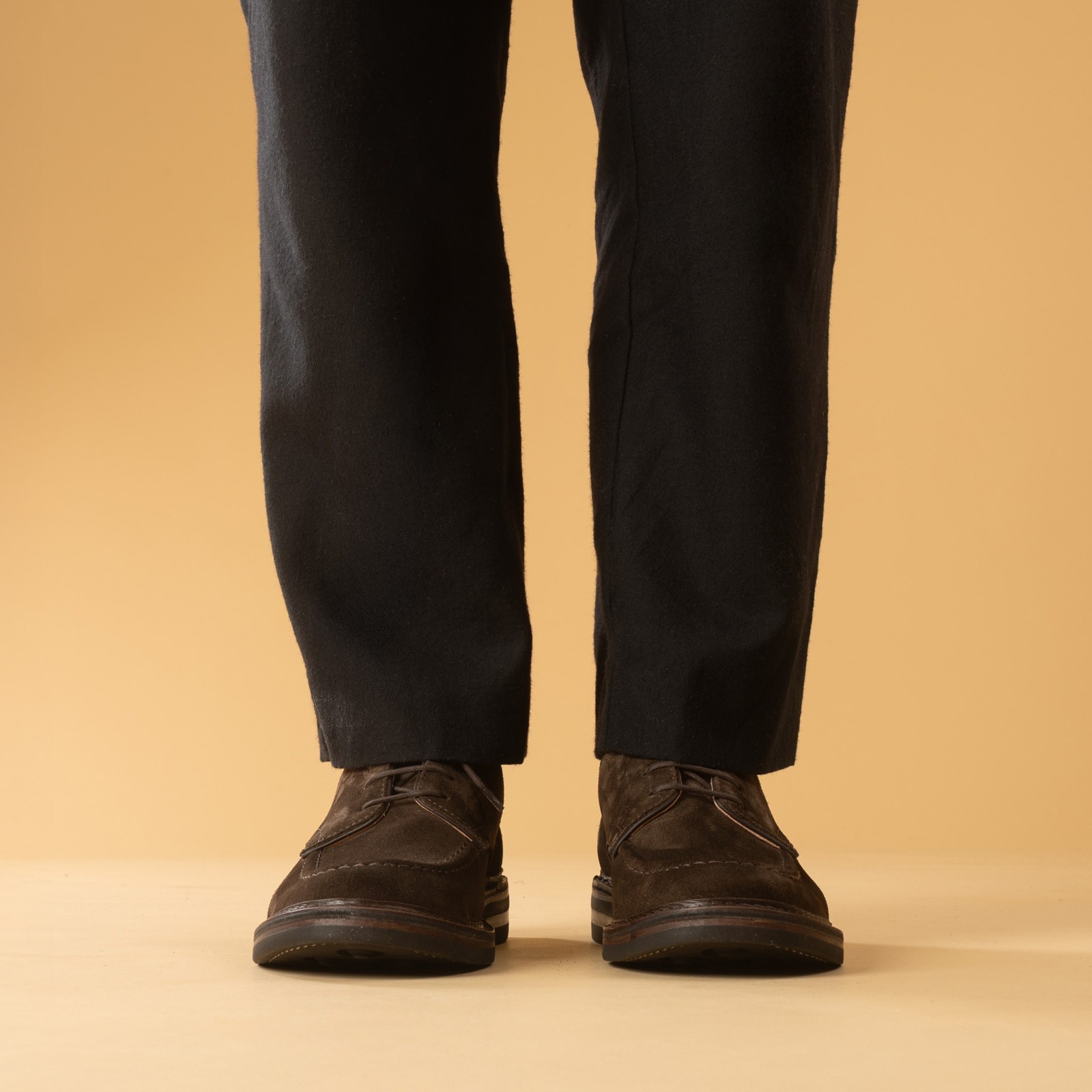 image porté de face flâneurs-chaussure-ASTORFLEX-Carlflex Rubber Dark Chestnut
