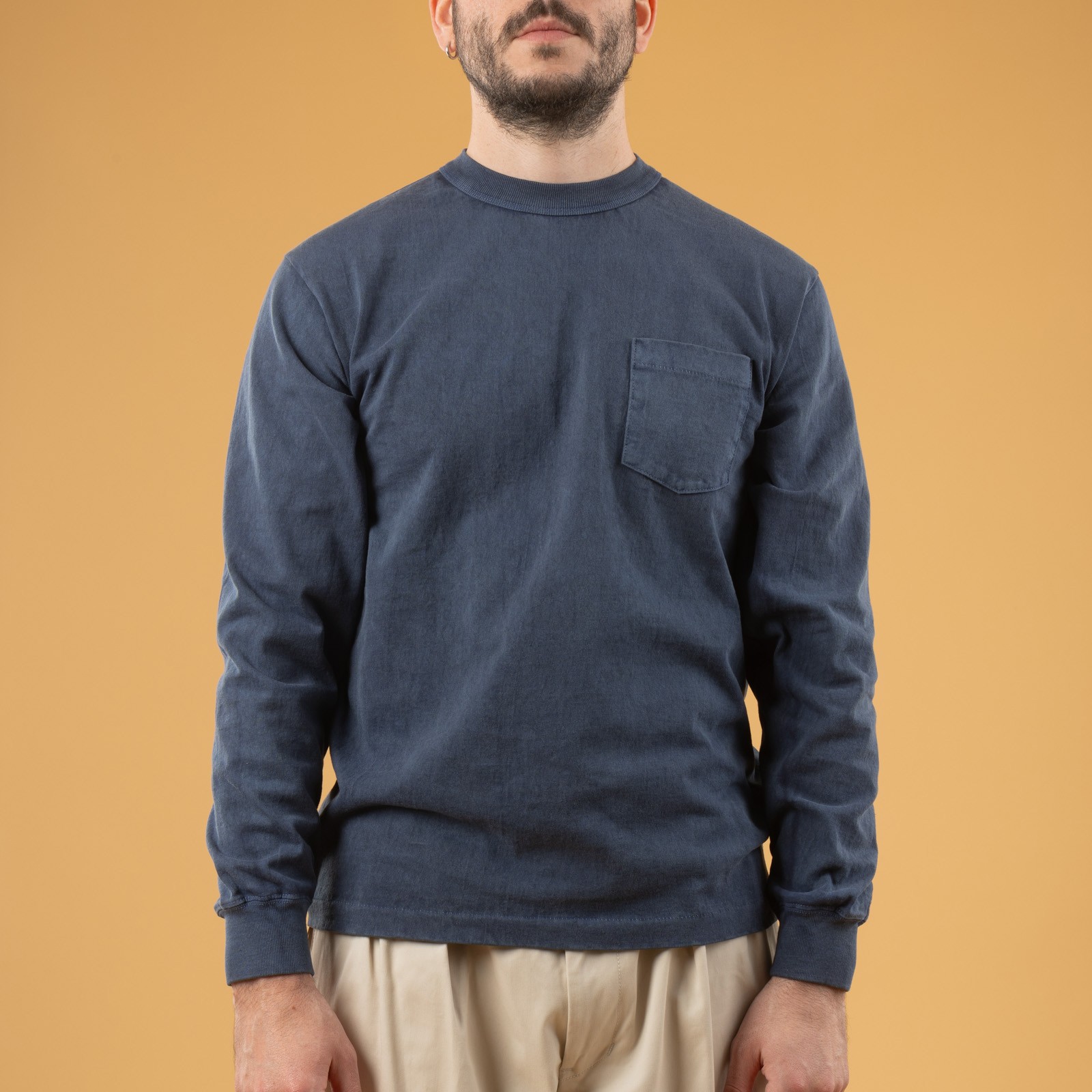 image portée de face flâneurs SURE MFG 7,5oz Pocket LS Tee Nasvy 1