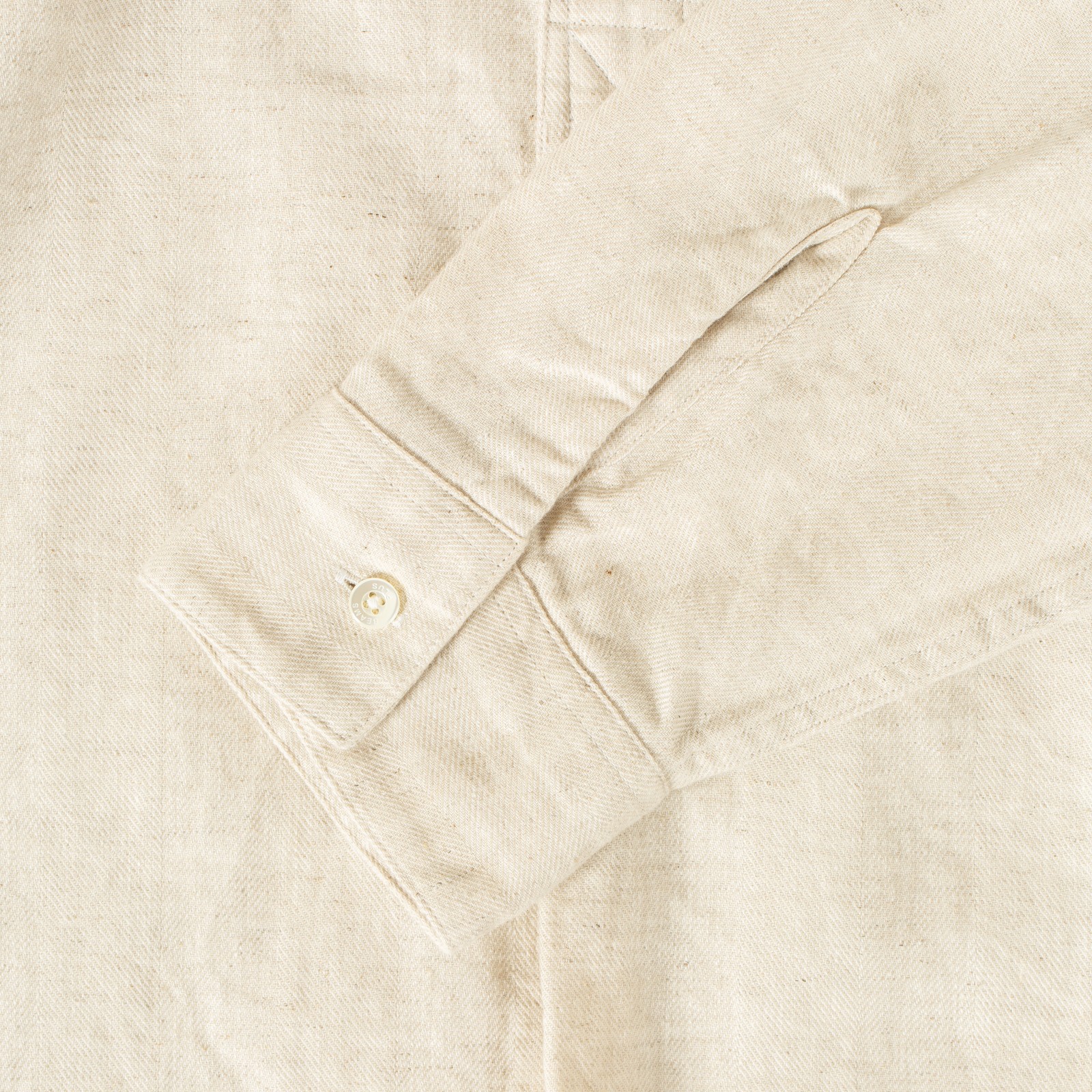 BEAMS PLUS Band Collar Pullover in Natural Herringbone with Long Sleeves