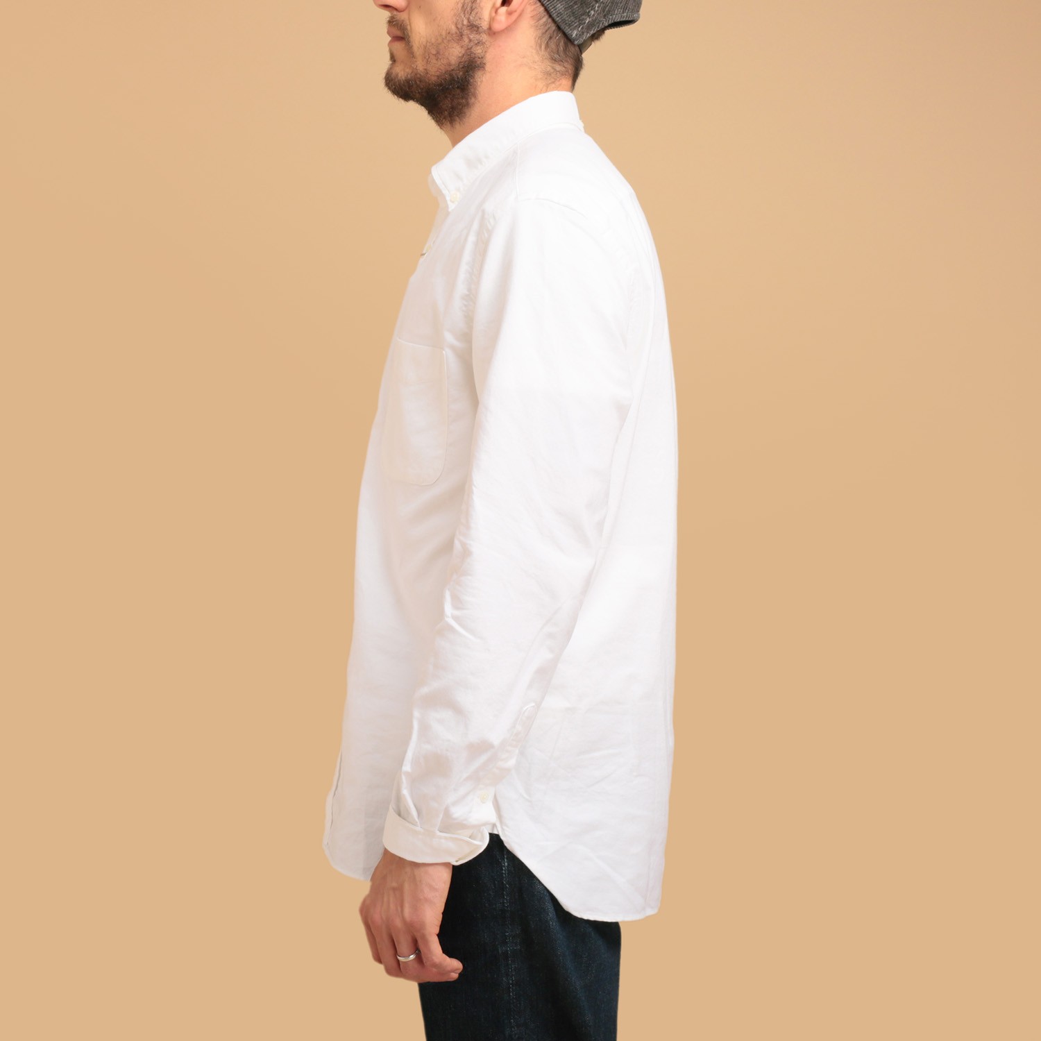 Image of side profile Flâneurs_BEAMS PLUS BD Oxford Shirt White