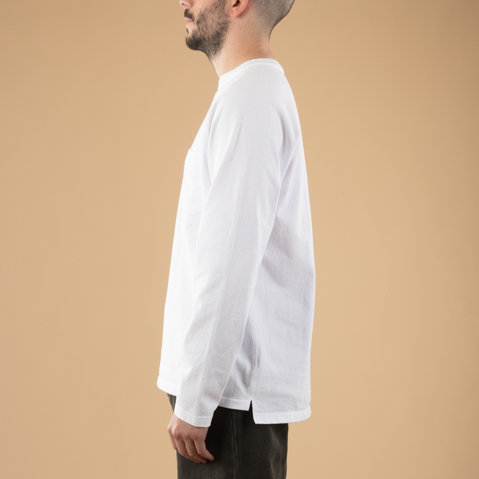 Image-Flâneurs_GOOD ON / L/S Heavy Raglan Pocket Tee White_de-profil