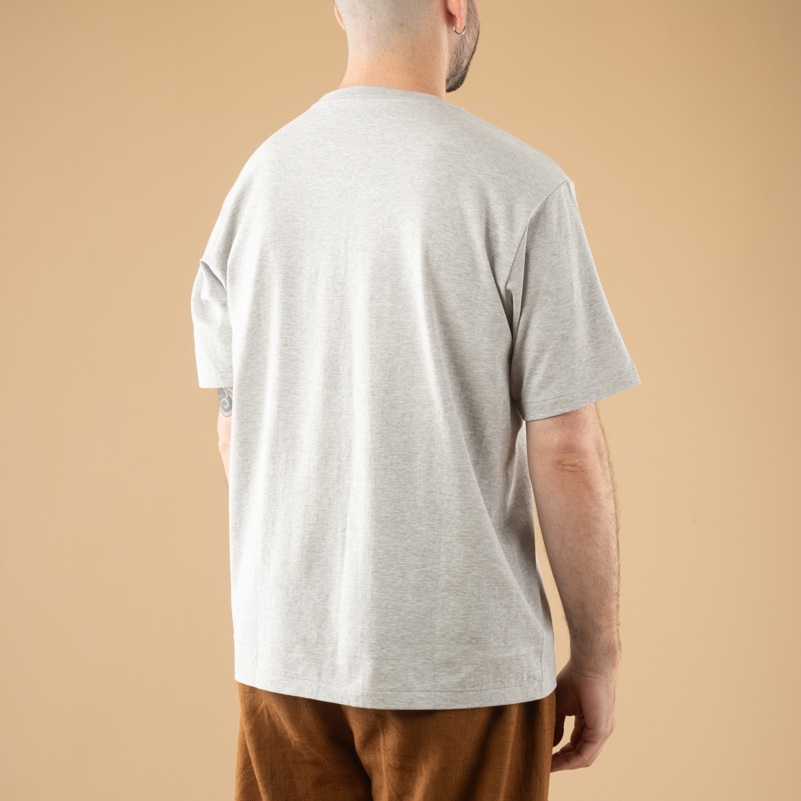 Image-Flâneurs_	BATONER / Royal Organic Cotton T-Shirt Heather Gray_de-dos