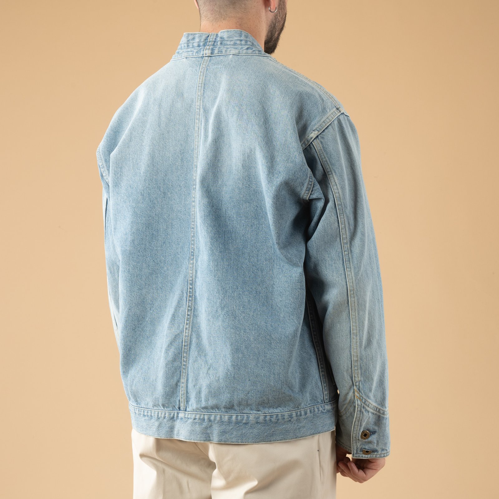 image flâneurs porté Denim Haori Fade Wash Indigo_de-dos