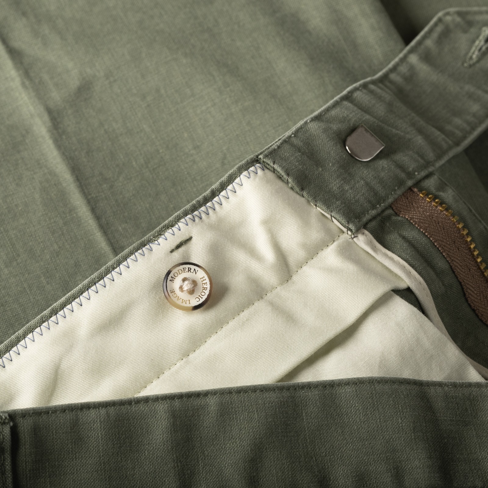 Image-Flâneurs_BARNSTORMER / 1510P Press Work Pants Olive_détail-bouton-intérieur