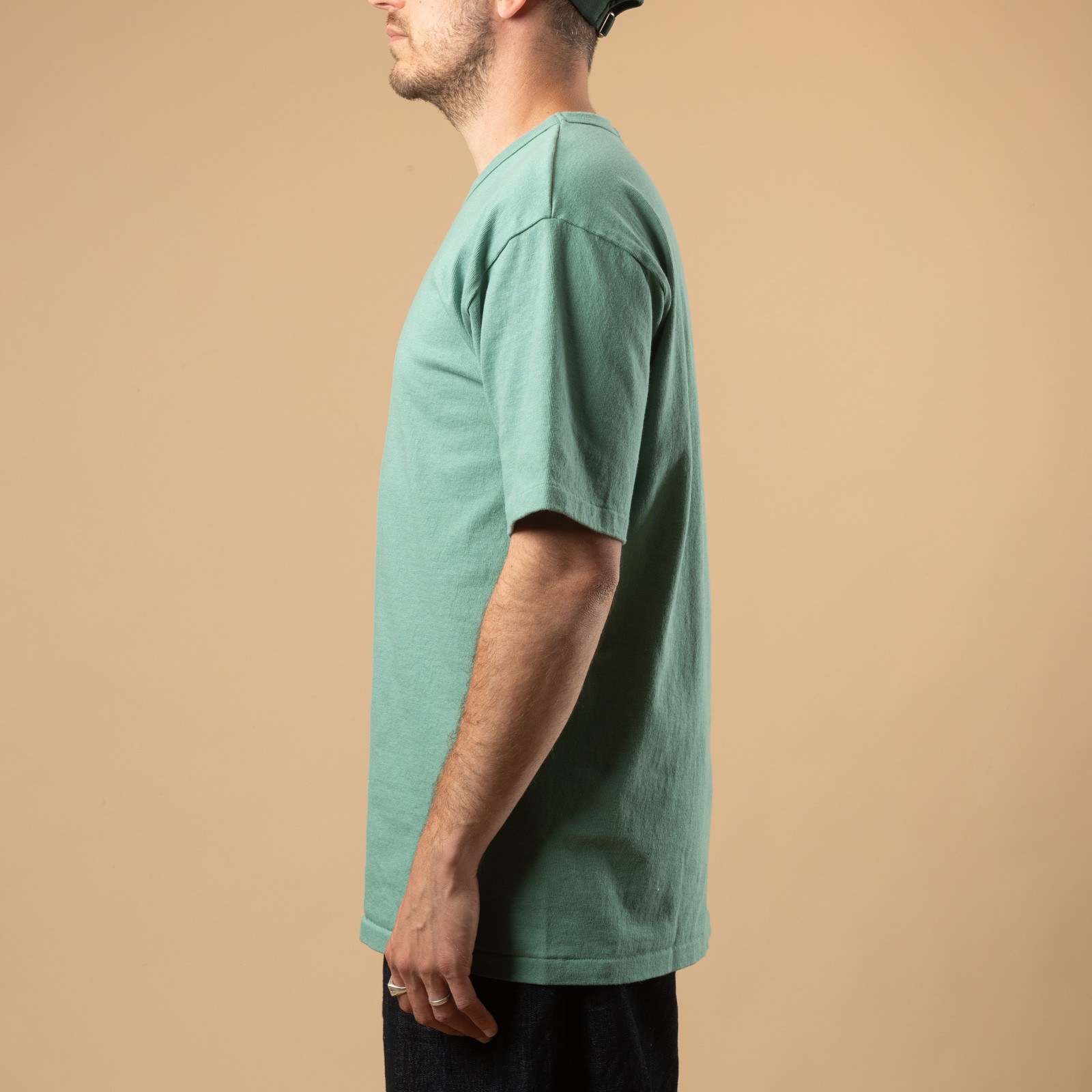 Image-Flâneurs_DUBBLE WORKS / Heavyweight Short Sleeve Tee Emerald_de-profil