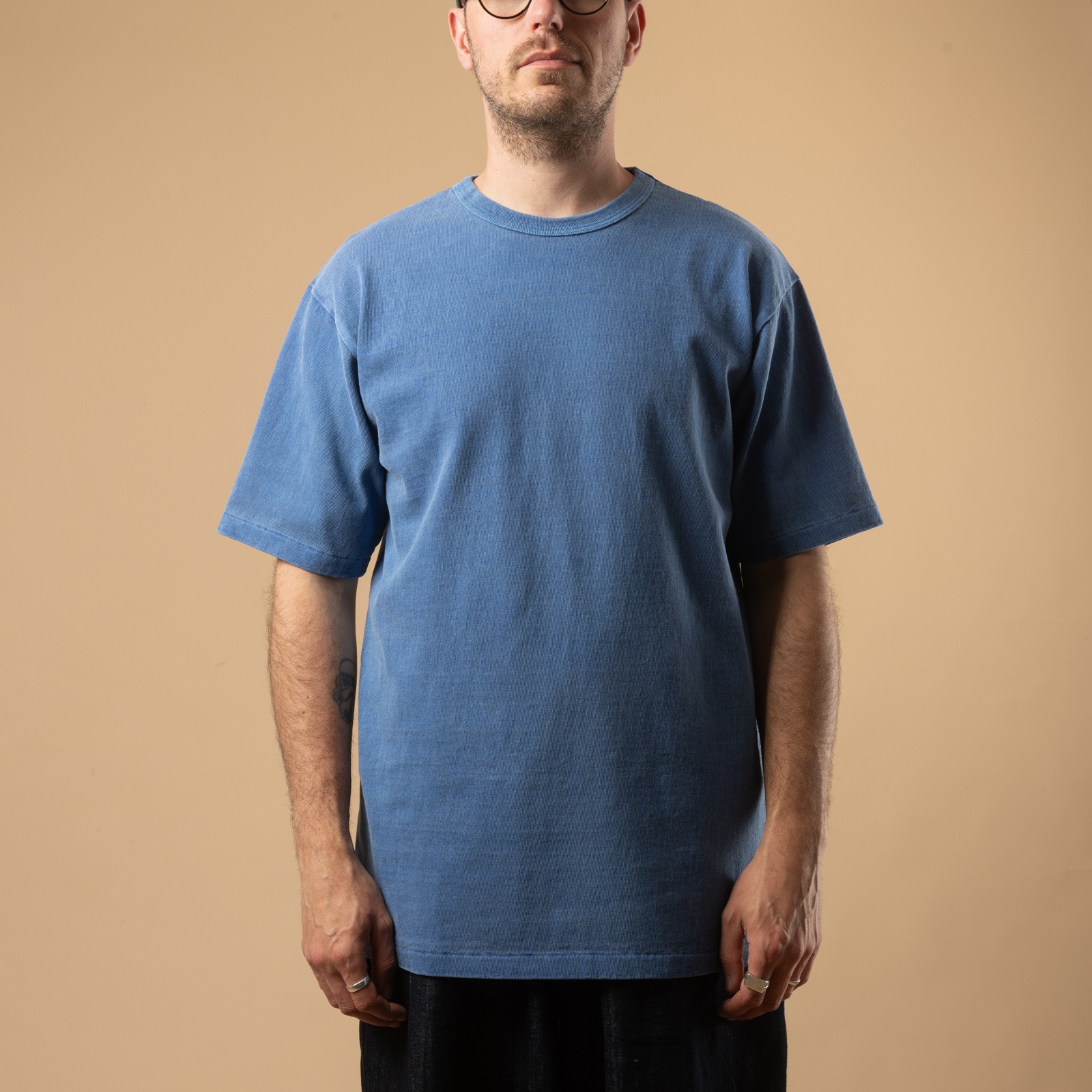 Image-Flâneurs_DUBBLE WORKS / Heavyweight Short Sleeve Tee Pigment Dye Light Indigo_de-face