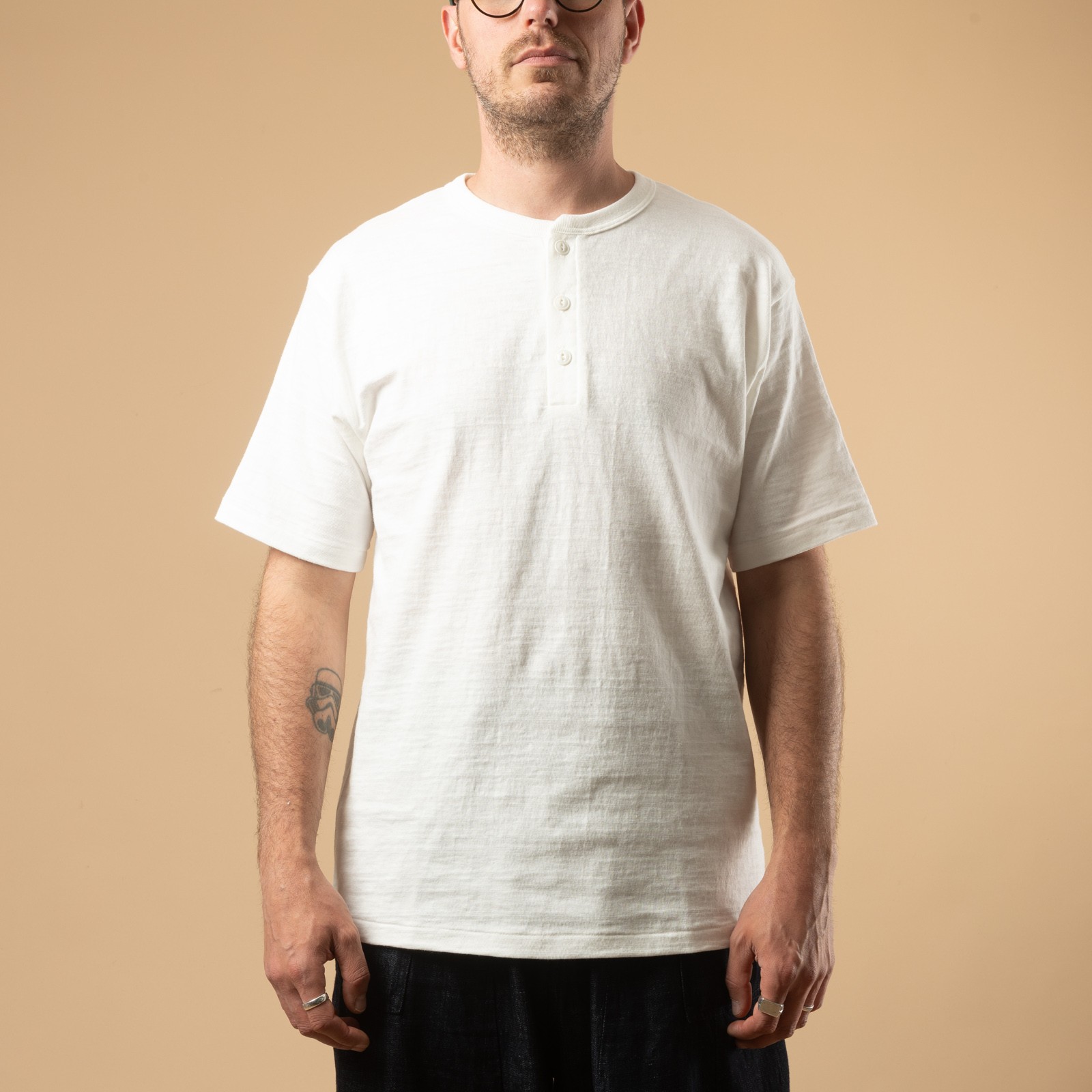 Lot 4601 Henley Neck T-Shirt Off White