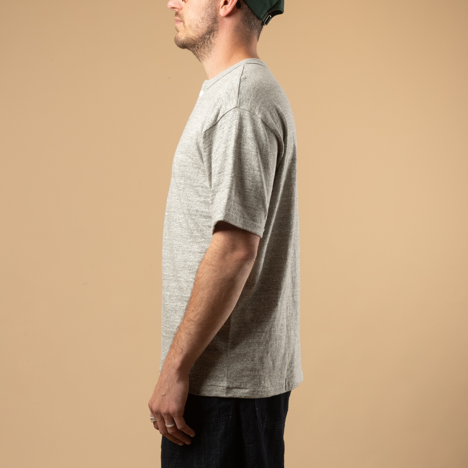 Image-Flâneurs_WAREHOUSE & CO. / Lot 4601 Henley Neck T-Shirt Heather Grey_de-profil