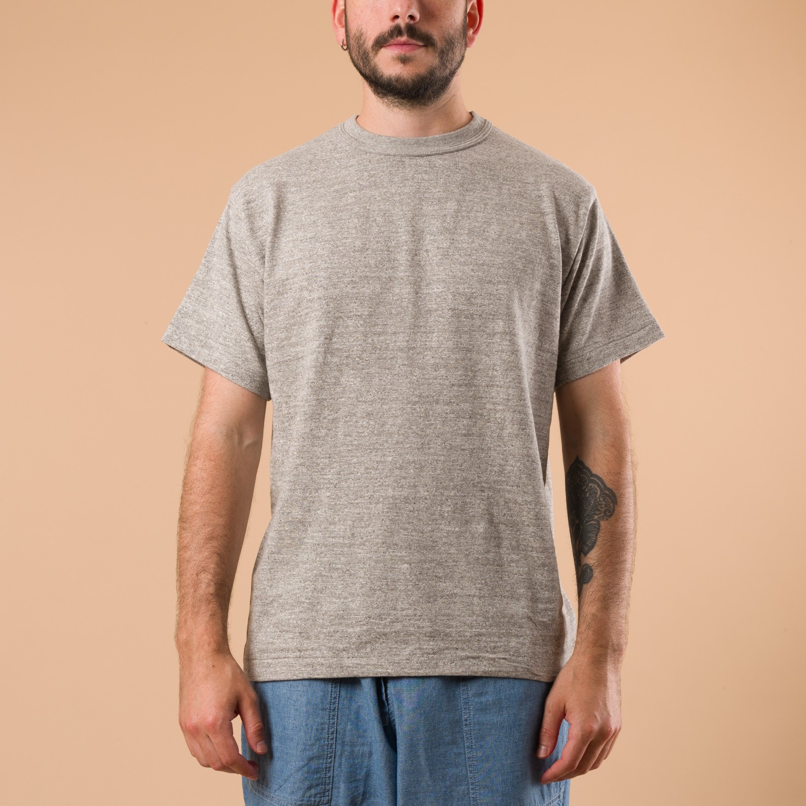 Image-Flâneurs_WAREHOUSE & CO. / Lot 4601 No Print T-Shirt Heather Grey_de-face