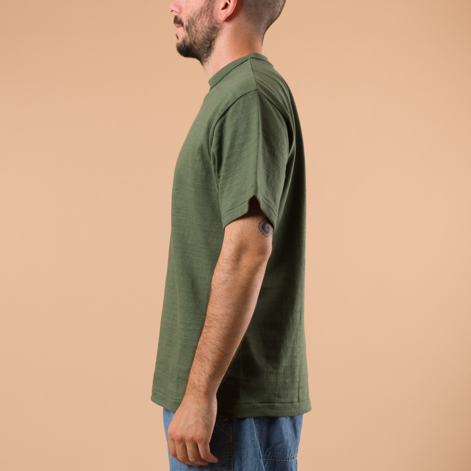 Image-Flâneurs_WAREHOUSE & CO. / Lot 4601 No Print T-Shirt Green_de-profil