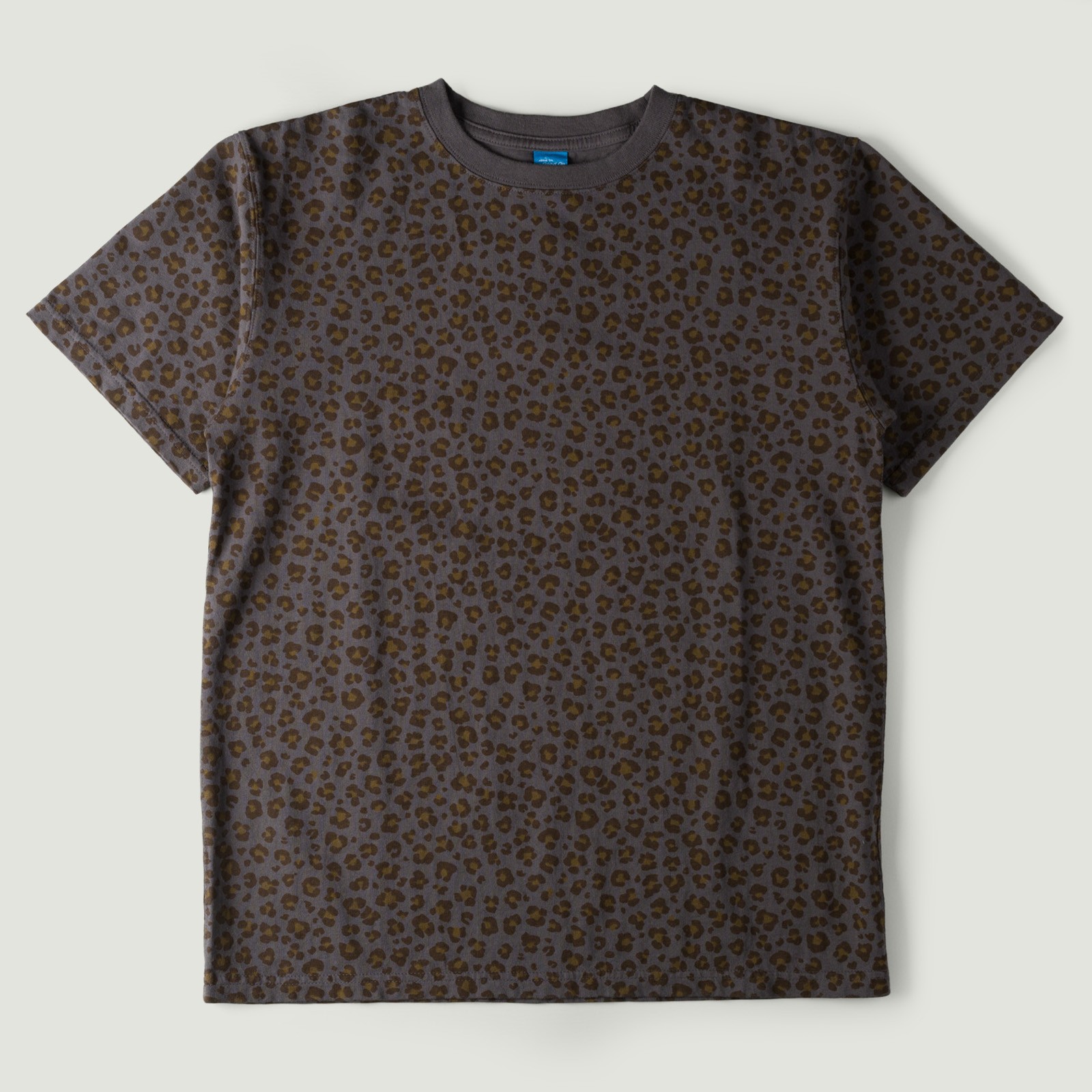 Image-Flâneurs-GOOD ON / Leopard Short Sleeve Crew T-Shirt Charcoal_Vignette