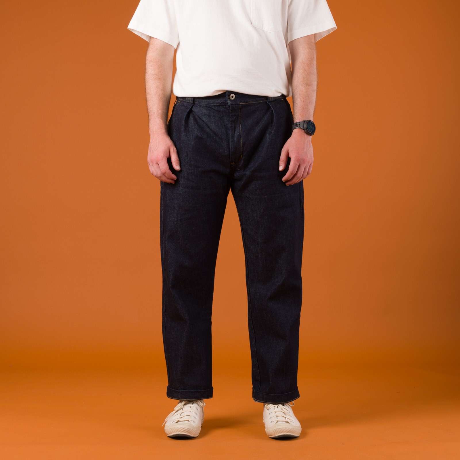 Image-Flâneurs_JAPAN BLUE JEANS / 13oz Denim Tuck Pants Indigo_de-face