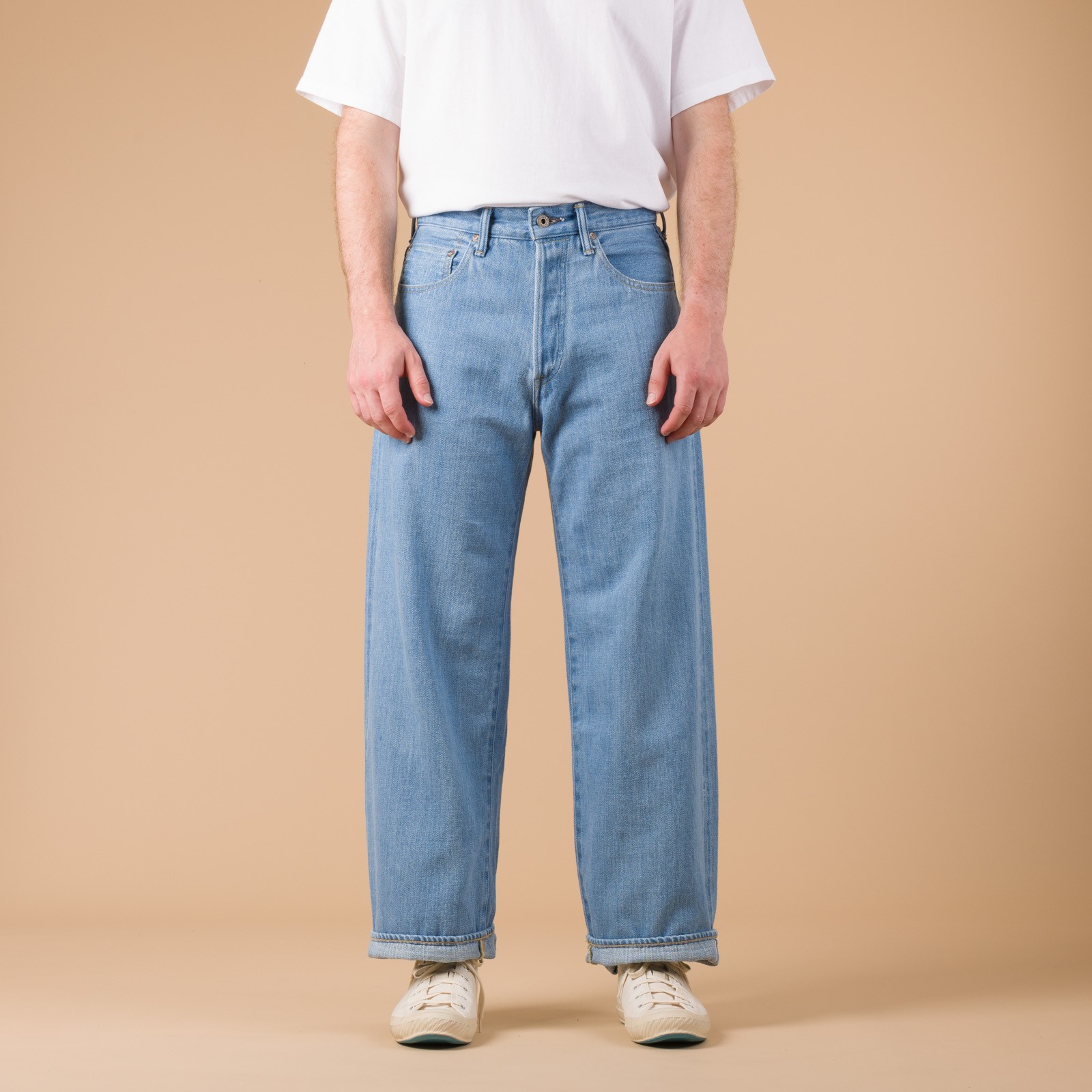 ONI DENIM 222-Kiraku-BB 12oz Super Wide Straight Bio Bleach Denim de face