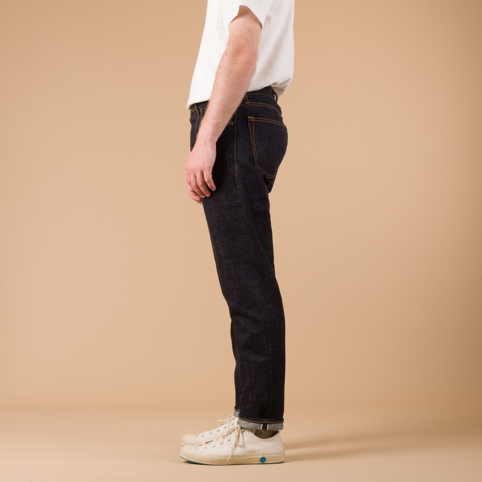 Image-Flâneurs_JAPAN BLUE JEANS / J327 Straight Fit 17oz_de-profil
