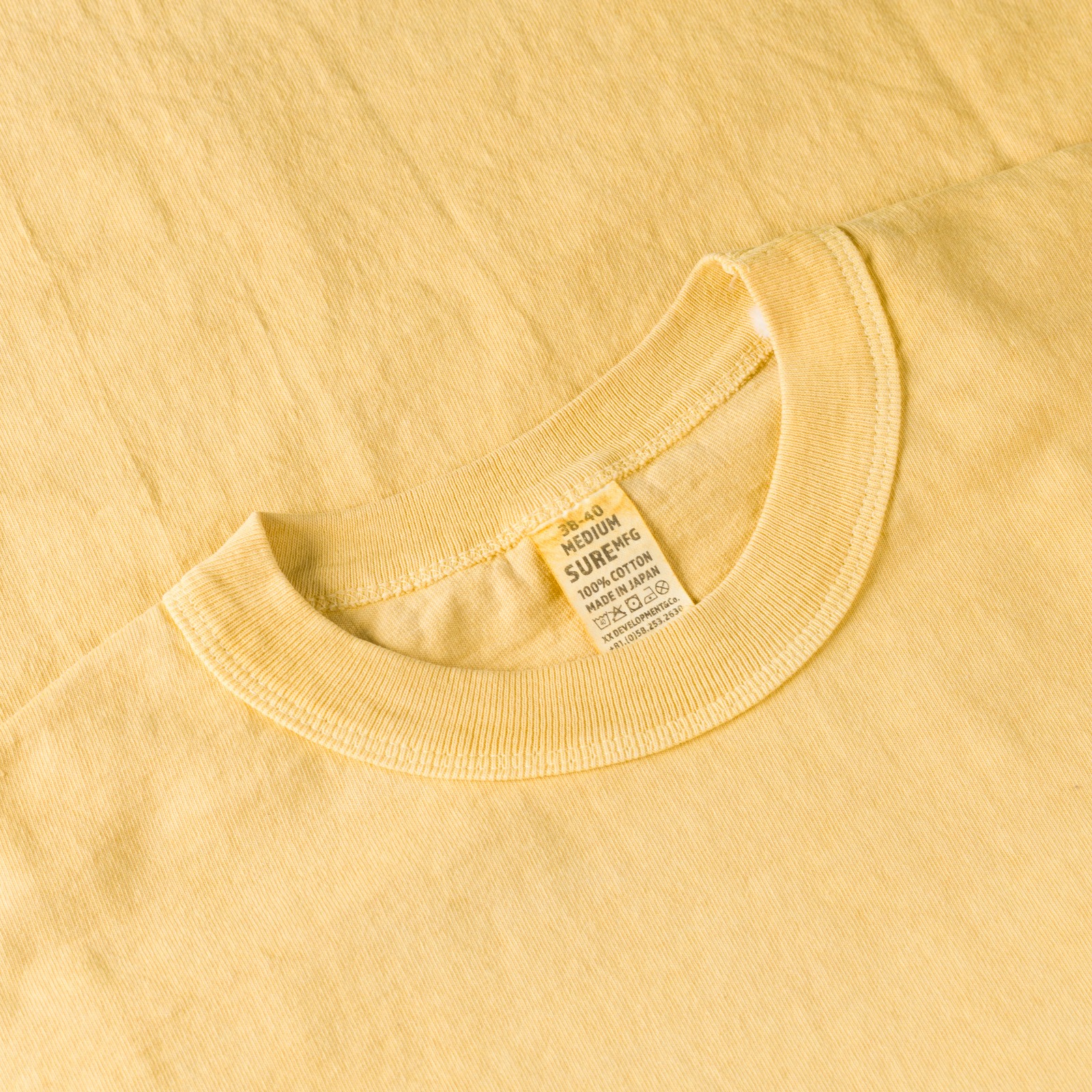 Image-Flâneurs_XX DEVELOPMENT / "SURE MFG" 7,5oz Pocket L/S Tee Mello Yello_detail-1