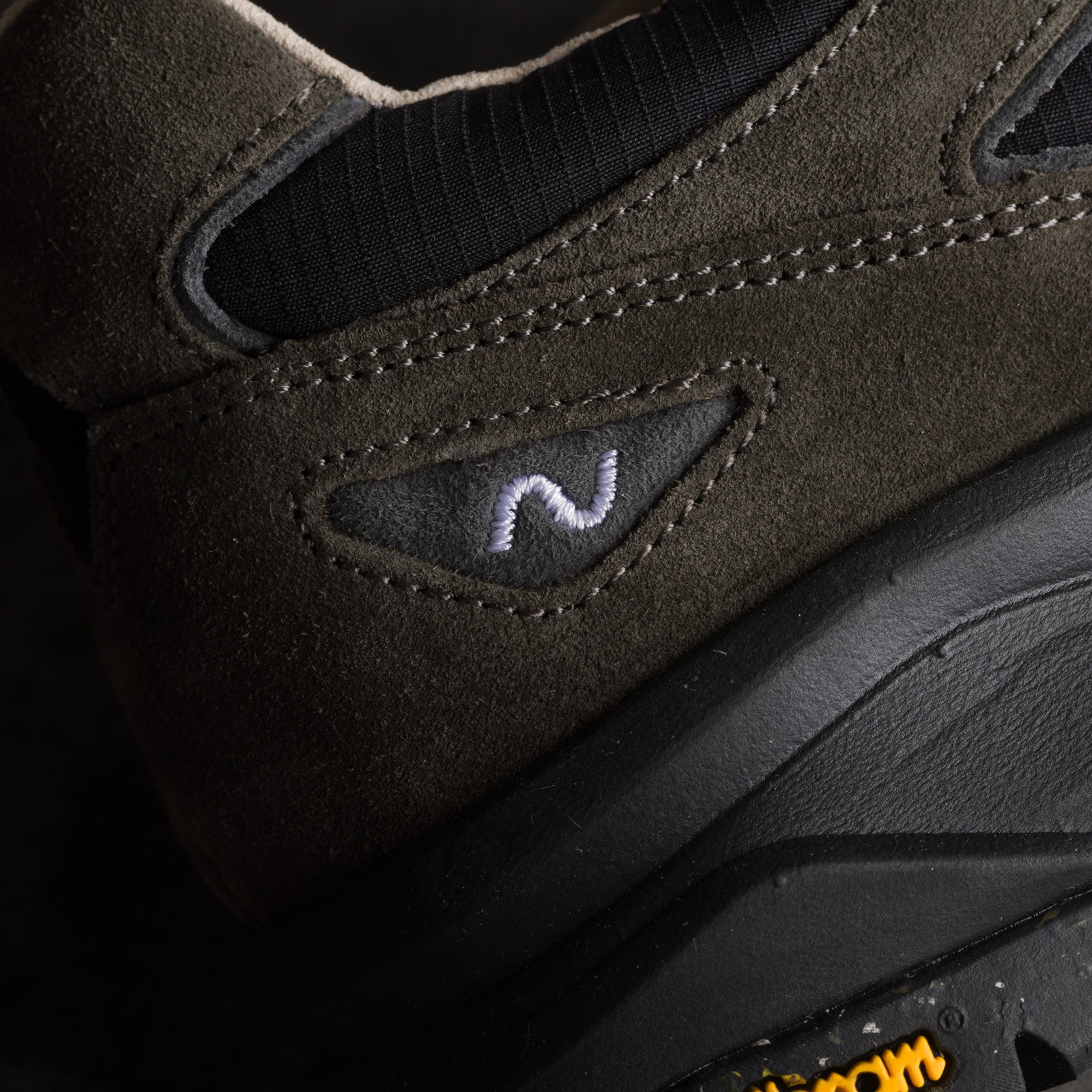 Image-Flâneurs_NEUTRA / Hakone V.2 Ripstop Catfish Black_detail-1