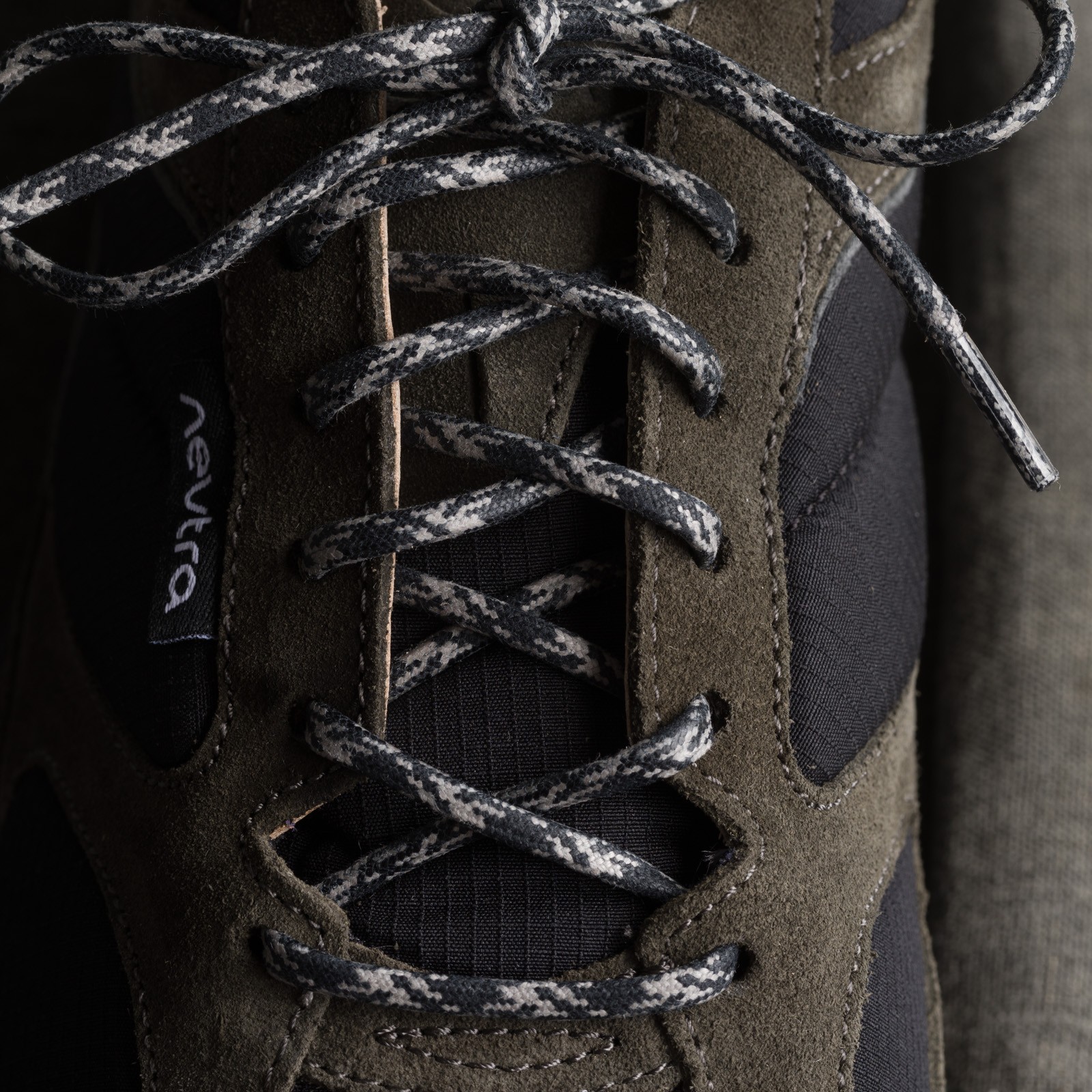 Image-Flâneurs_NEUTRA / Hakone V.2 Ripstop Catfish Black_detail-3