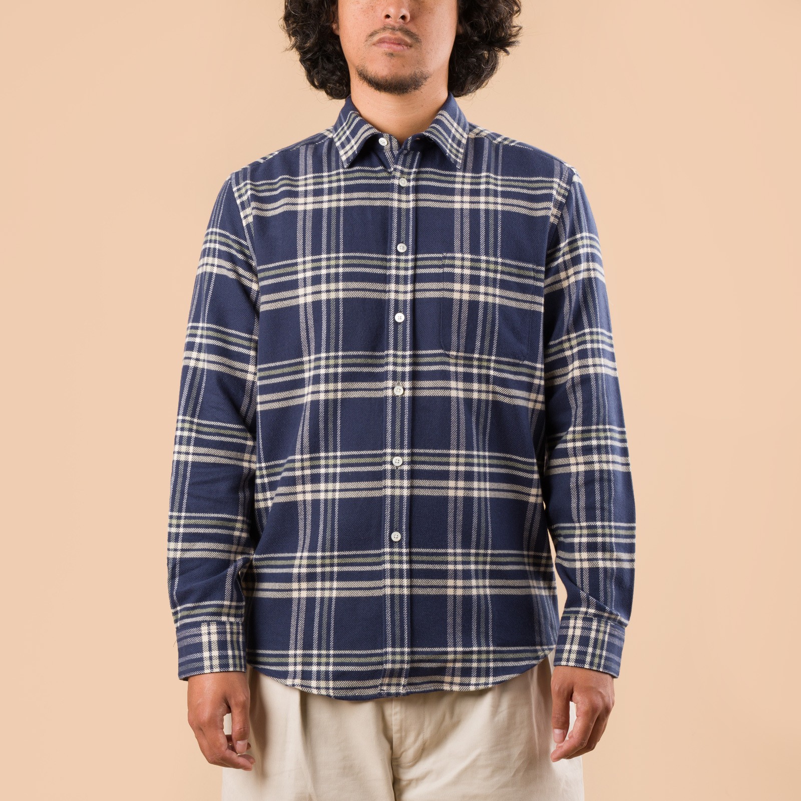 image portée face flâneurs PORTUGUESE FLANNEL Front Shirt Blue