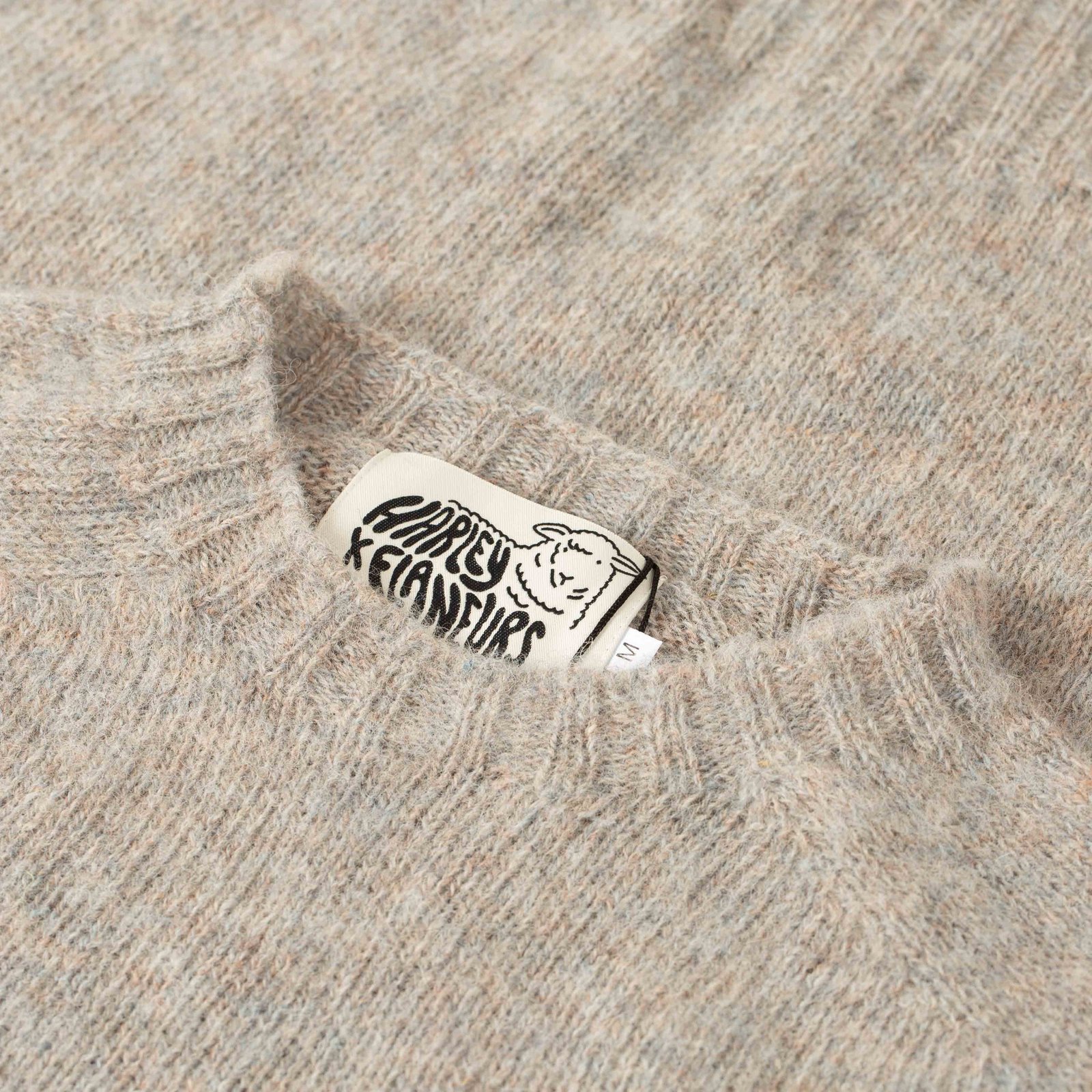 pull laine ecossais Harley of Scotland X Flâneurs détail-peeble