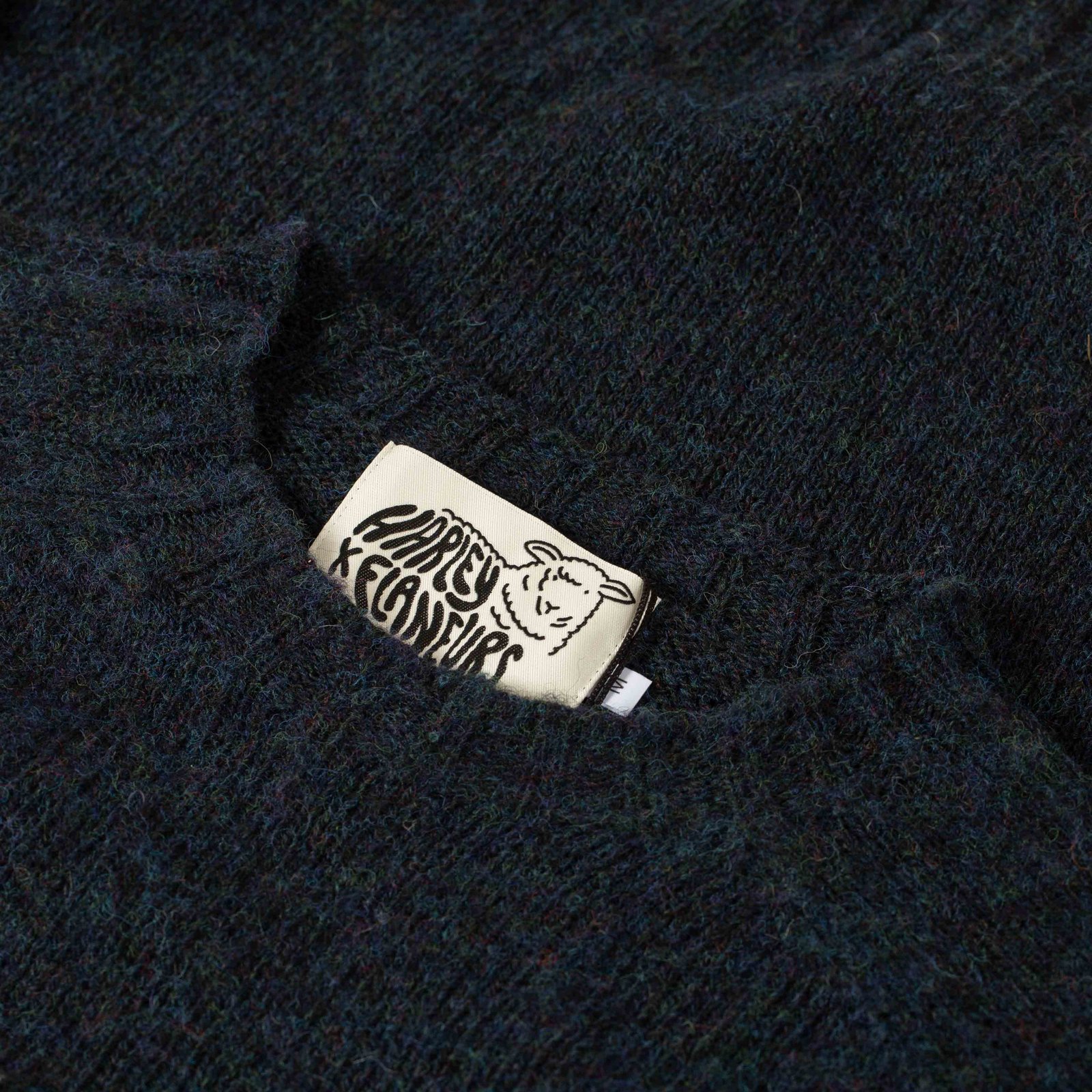 pull laine ecossais Harley of Scotland X Flâneurs détail-ocean