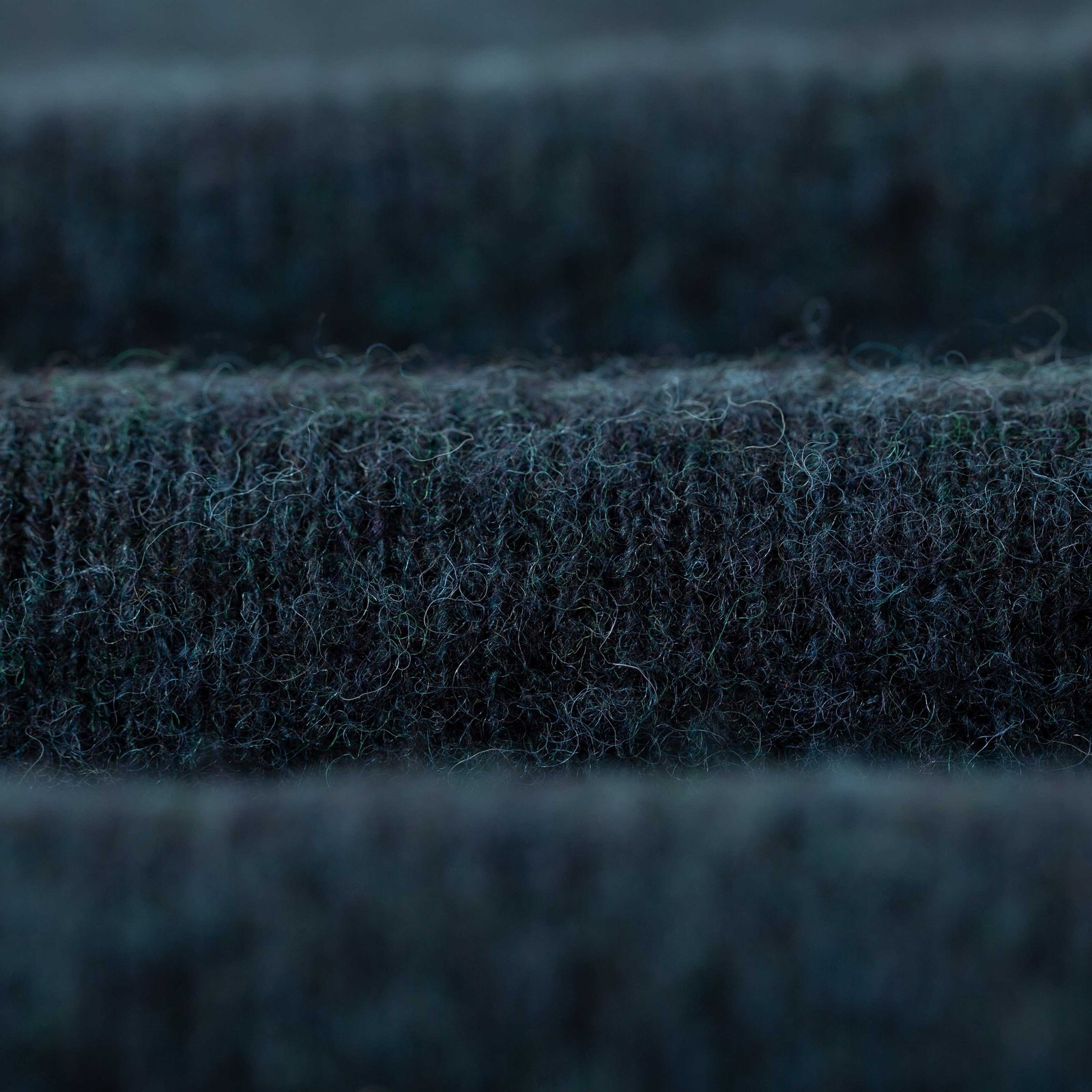 pull laine ecossais Harley of Scotland X Flâneurs closeup-petrel