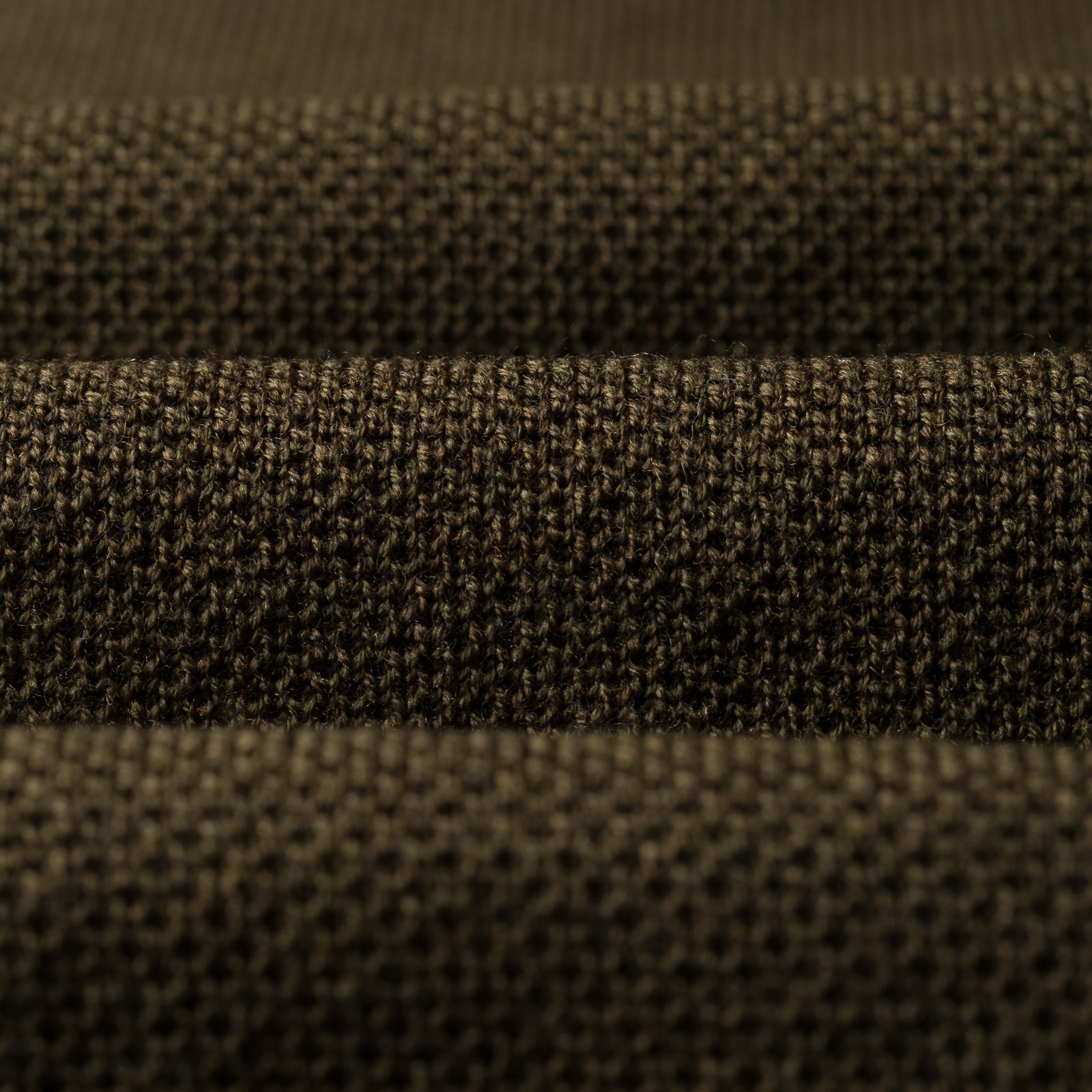 Image-Flâneurs_NITTO KNITWEAR / Pull Col Rond Youri Kaki_detail