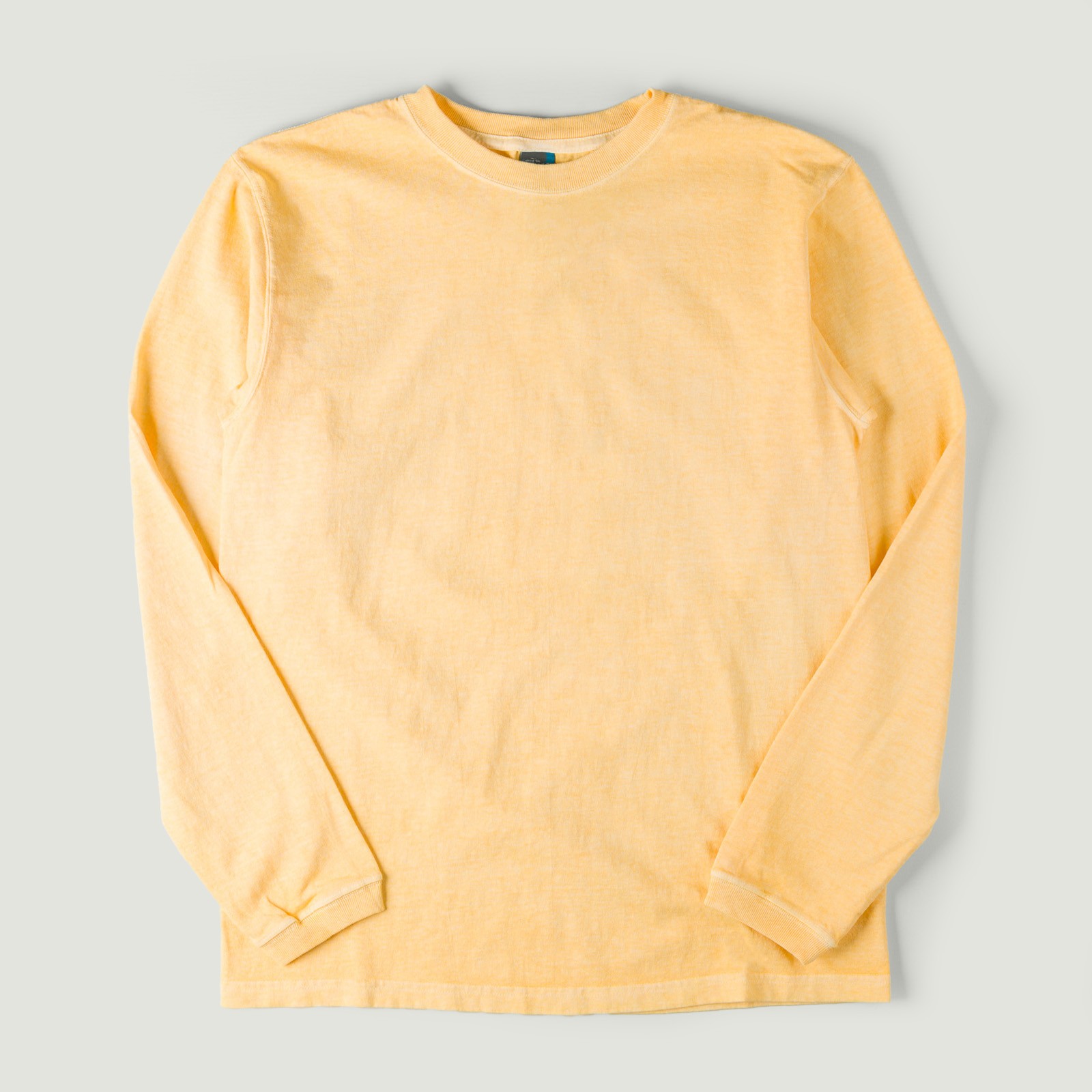 Image-Flâneurs_GOOD ON / L/S Crew Tee P-Straw_Vignette