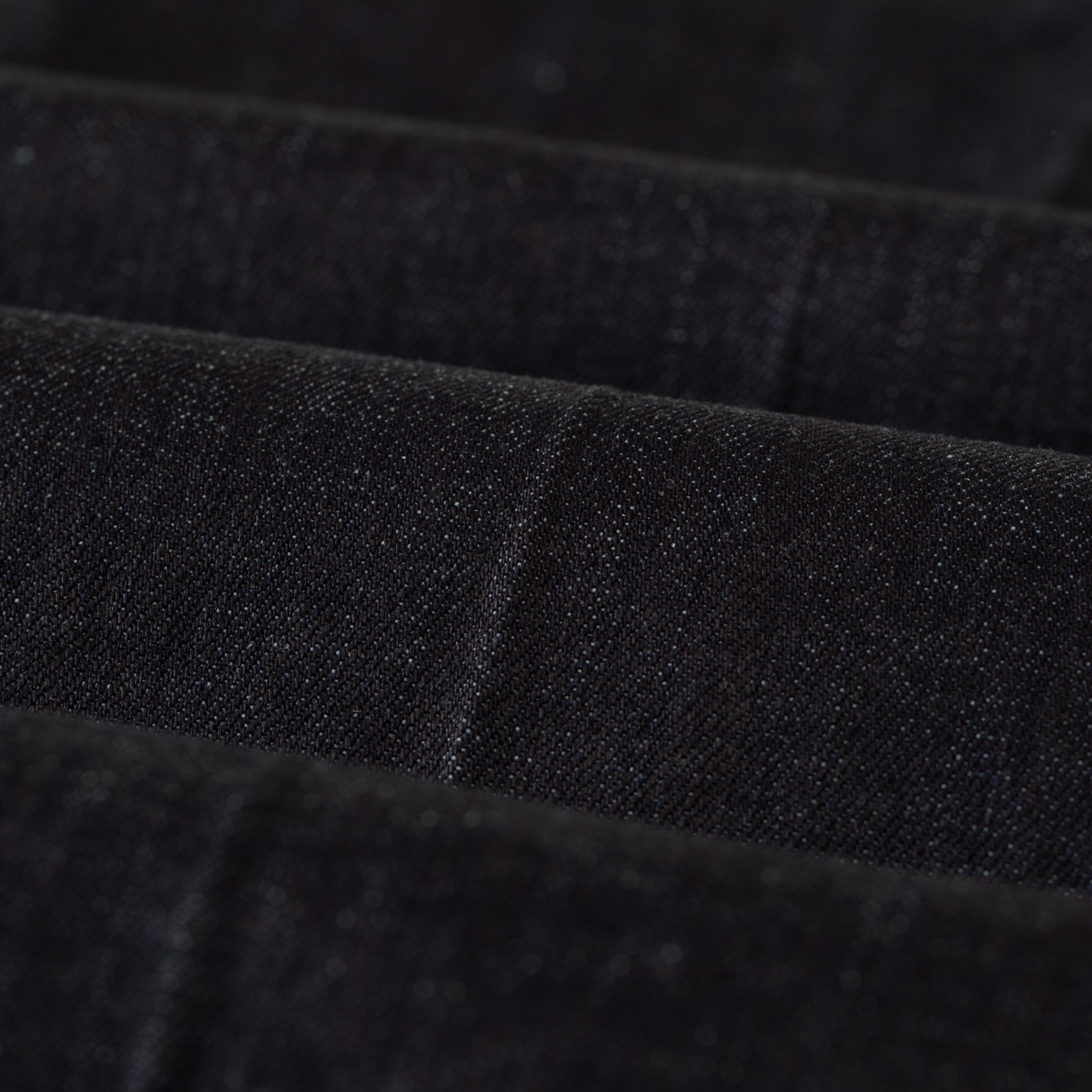 image detail flaneurs Beams + 2 Pleats tapered denim indigo (1)