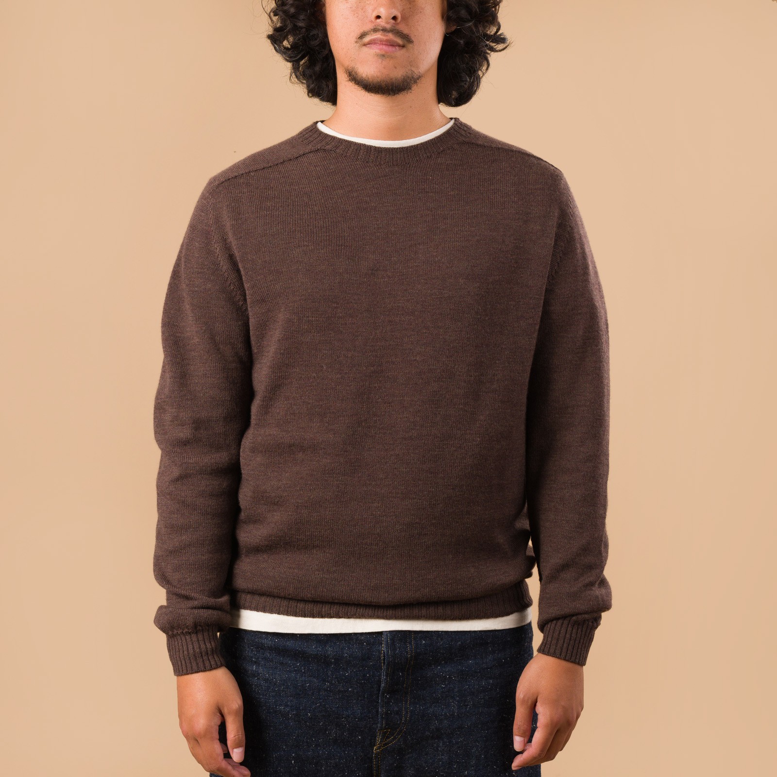 image flaneurs NITTO KNITWEAR Pull Col Rond Aris Maille Jersey Café de face