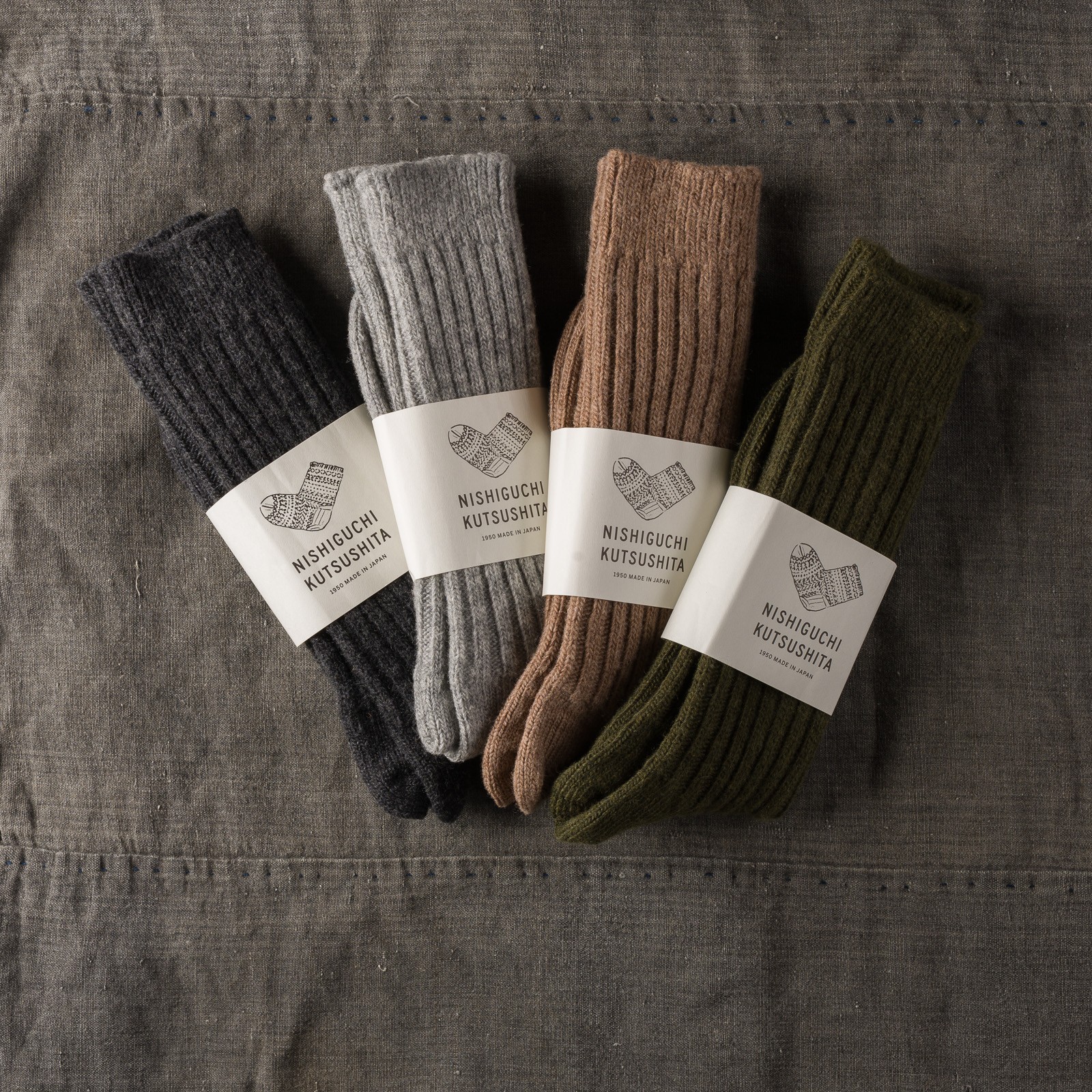 Image-Flâneurs_NISHIGUCHI KUTSUSHITA / Wool Ribbed Socks Beige_detail-2