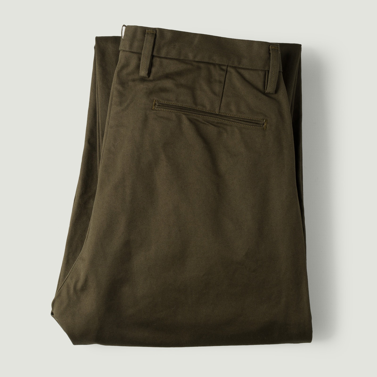 Image-Flâneurs SEUVAS / Chino 2Tuck Trousers Olive_Vignette
