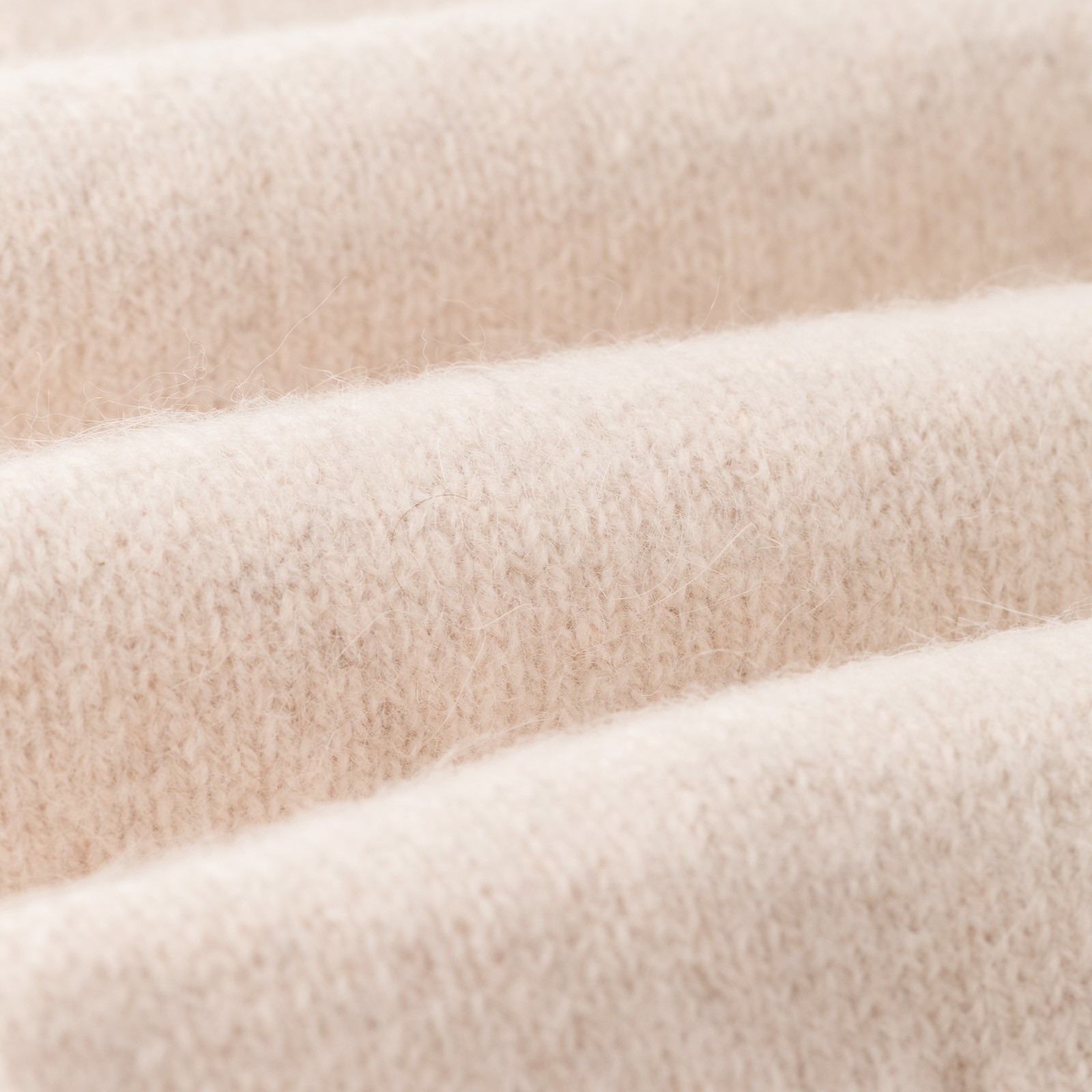 Image-Flâneurs_MACKIE / Caolas Plain Scarf_Detail