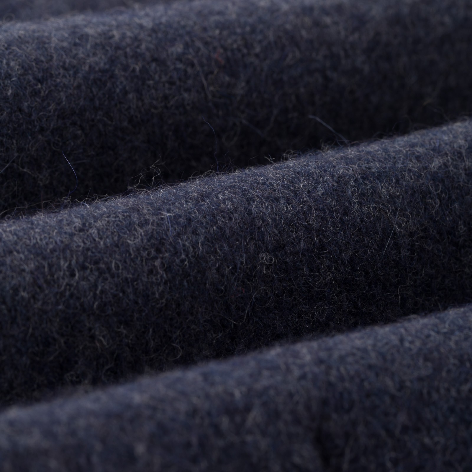 Image-Flâneurs_MACKIE / Caolas Plain Scarf_Detail
