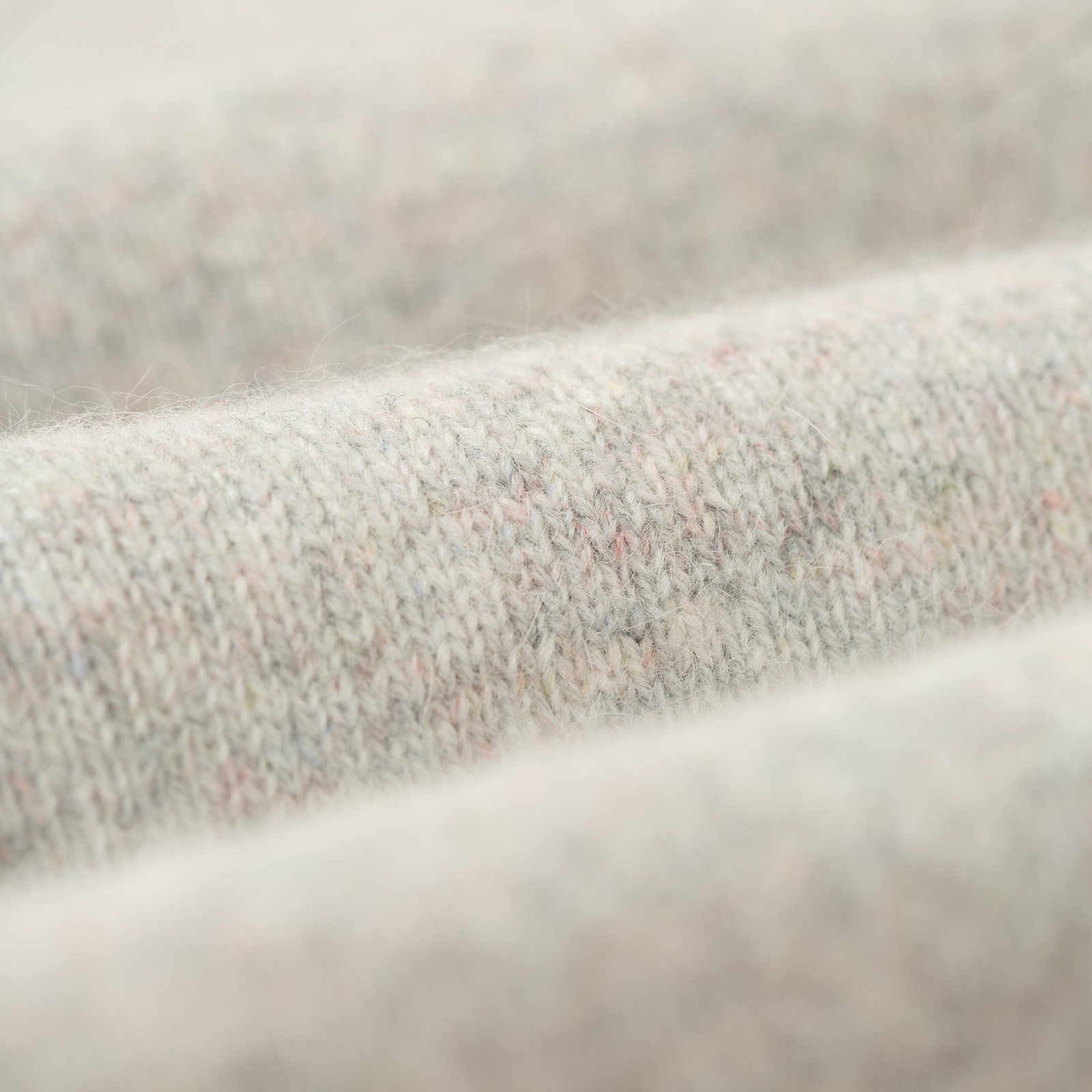 closeup Nitto X Flaneurs pull Bedros geelongora quartz