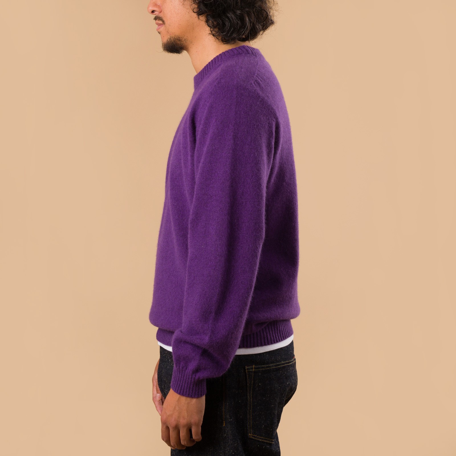 vignette Nitto X Flaneurs pull Bedros geelongora prune porté de profil