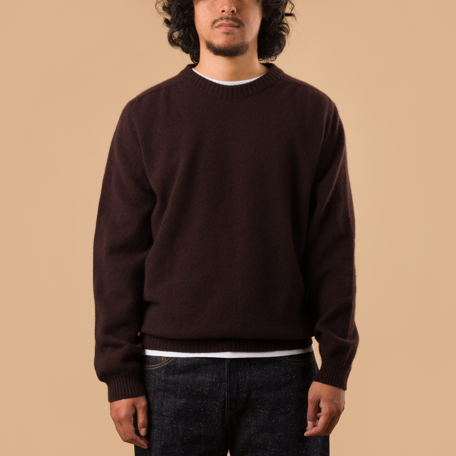 vignette Nitto X Flaneurs pull Bedros geelongora ebony porté de face