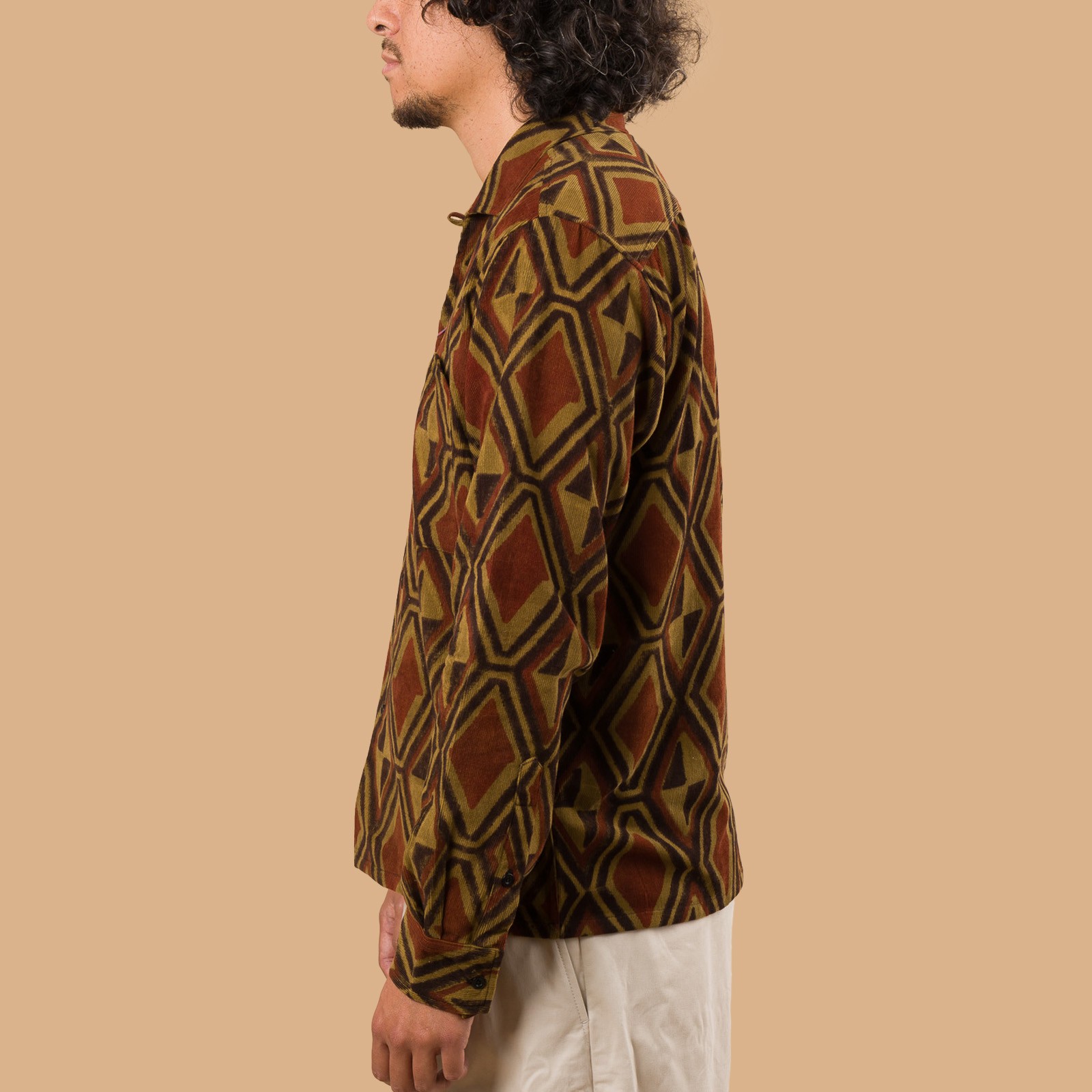 Image-Flâneurs_KARDO x FLANEURS_De-profil