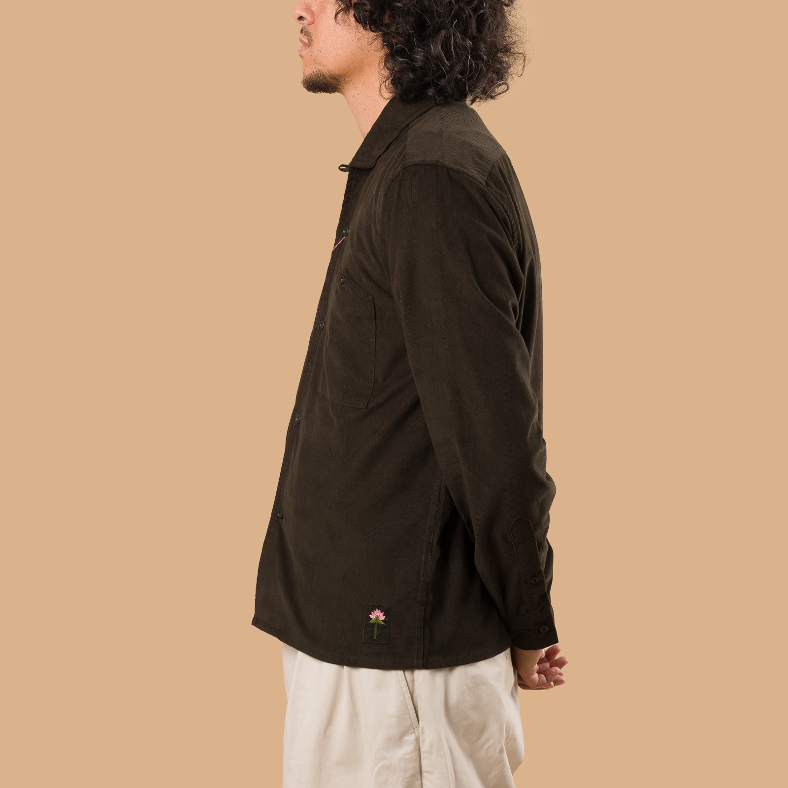 chemise collaboration KARDO x FLANEURS de profil