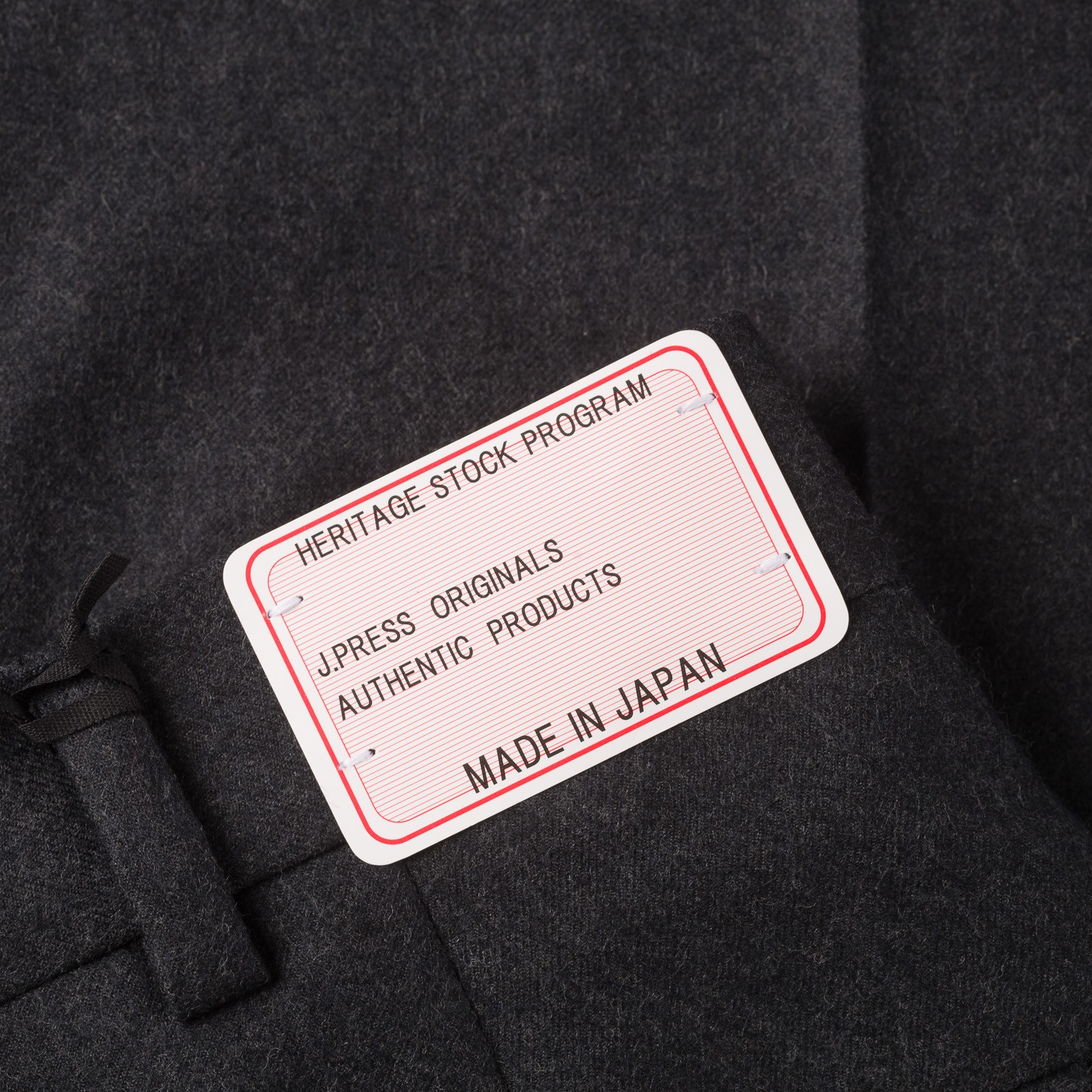 Image-Flâneurs_J. PRESS / Piped Stem Peppin Merino Saxony Charcoal_detail-1