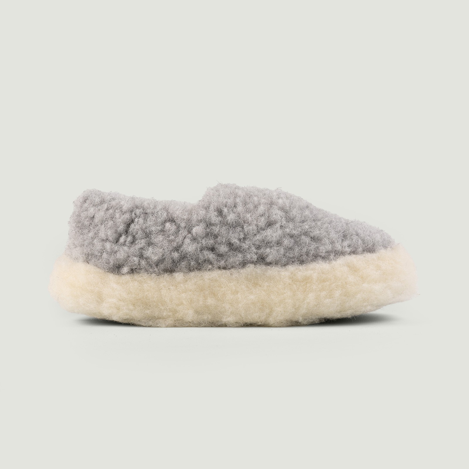 Image-Flâneurs_COLDBREAKER / Siberian Slippers Silver_Vignette