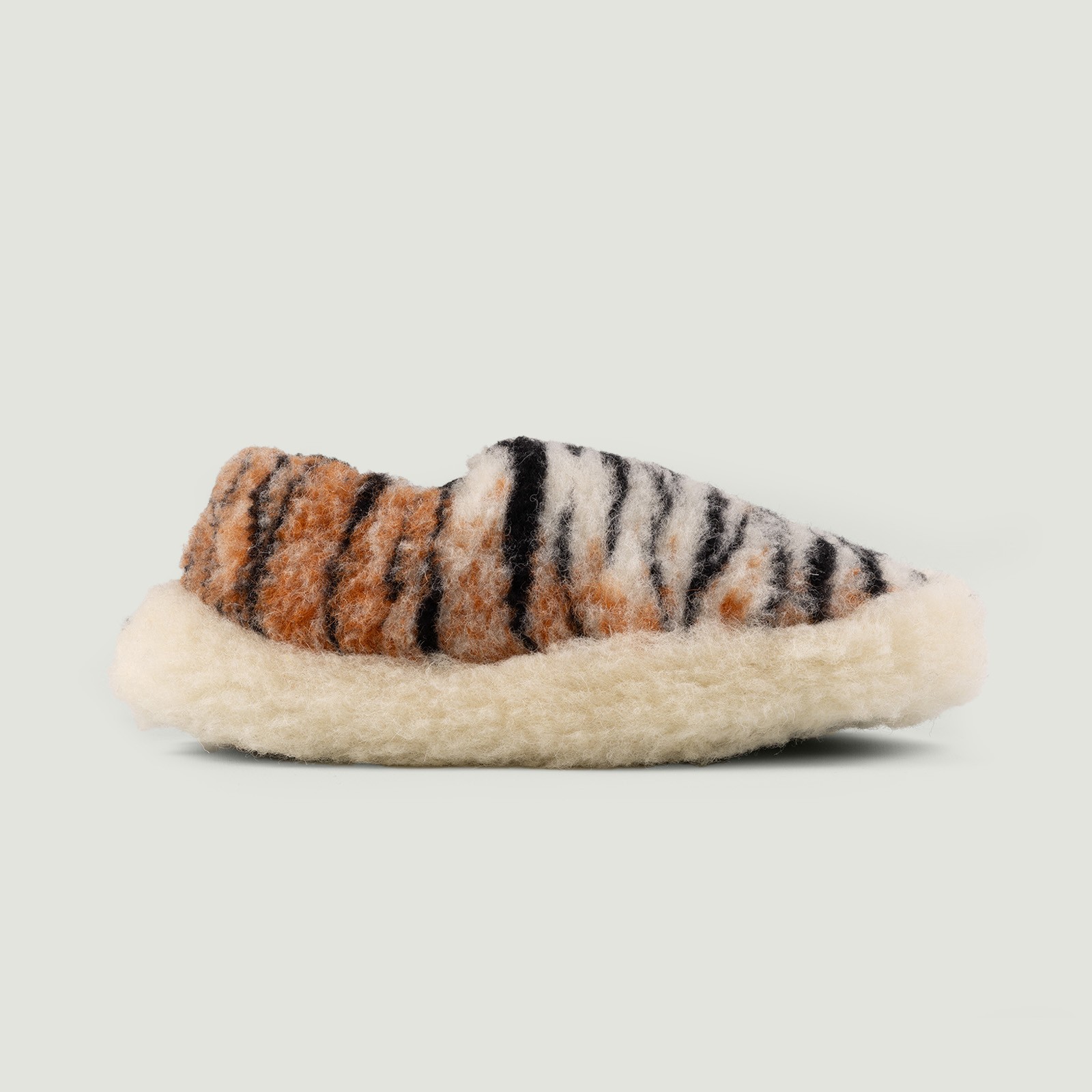 Image-Flâneurs_COLDBREAKER / Siberian Slippers Tiger_Vignette