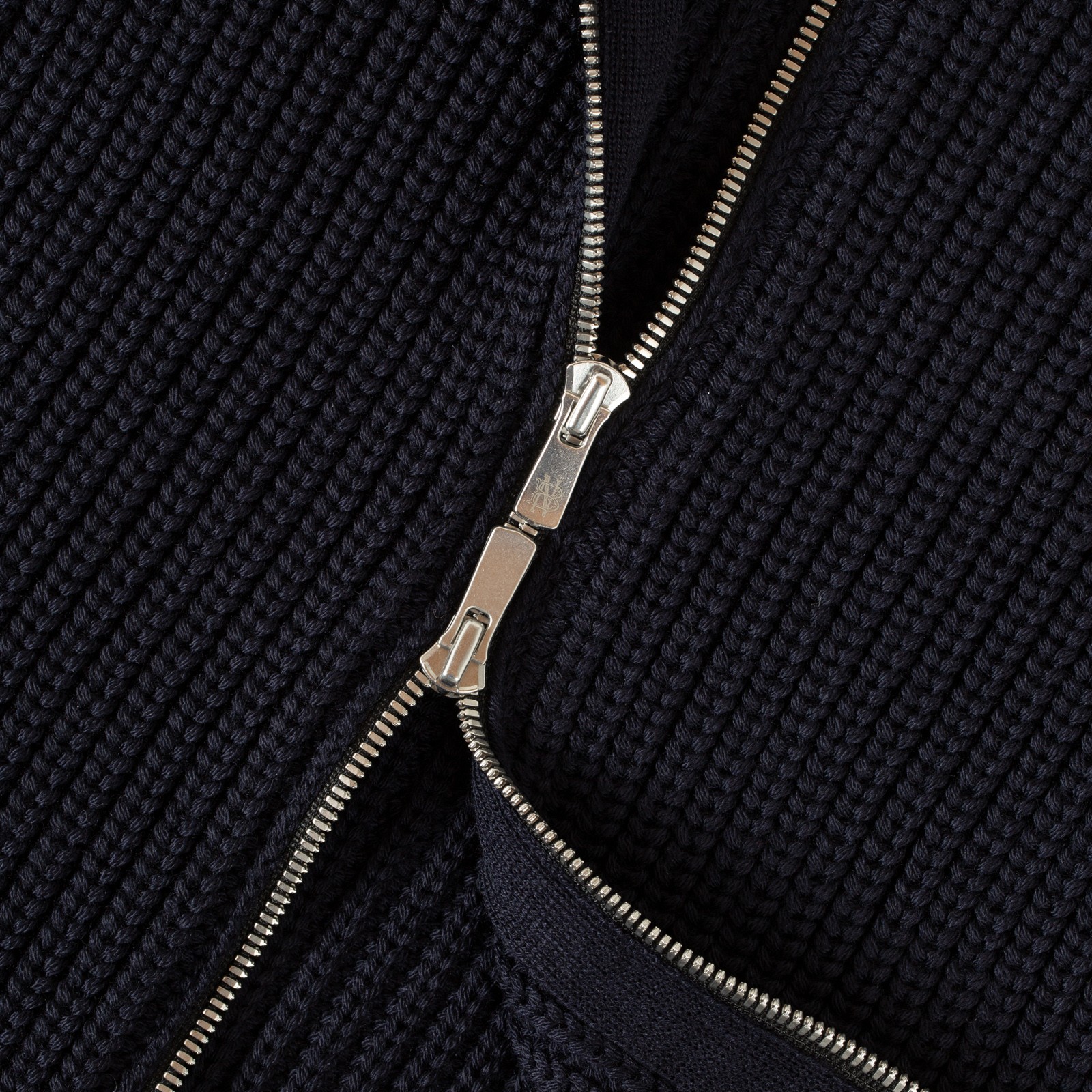 image flaneurs gilet épais Batoner signature drivers knit navy  (2)