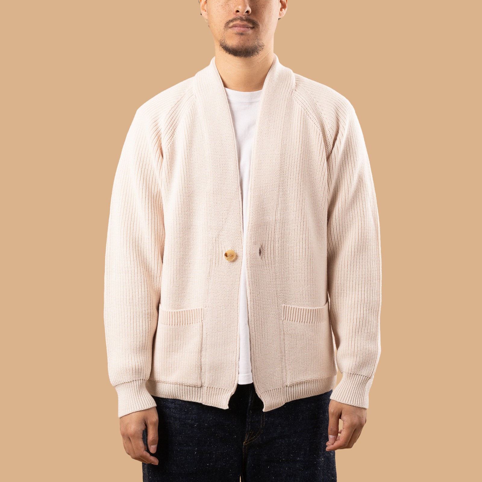 flâneurs-pull-gilet BATONER-Signature-1-Button-Cardigan-Ivory de face