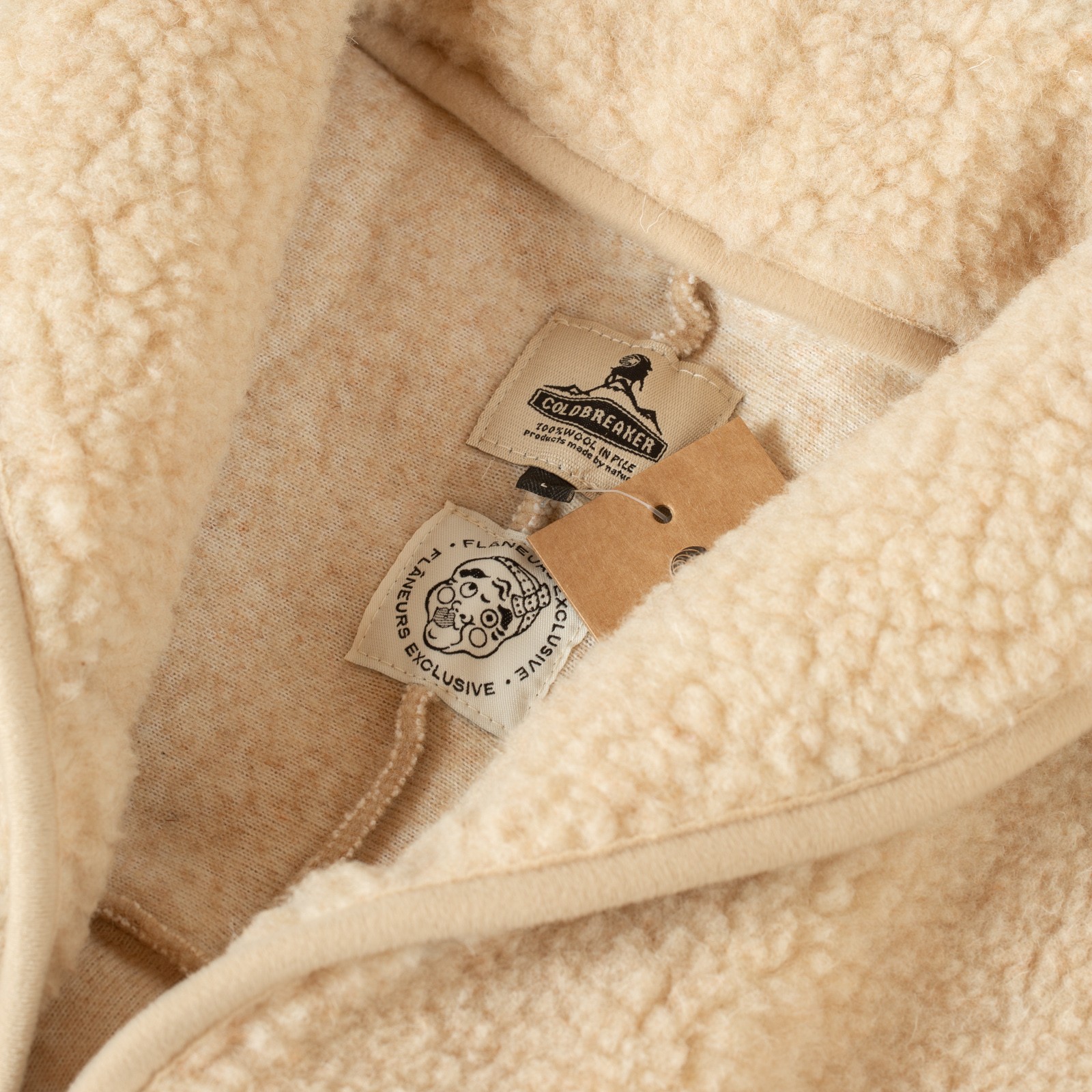 détail COLDBREAKER  Flâneurs Ultralight Retro Jacket Light Beige tag