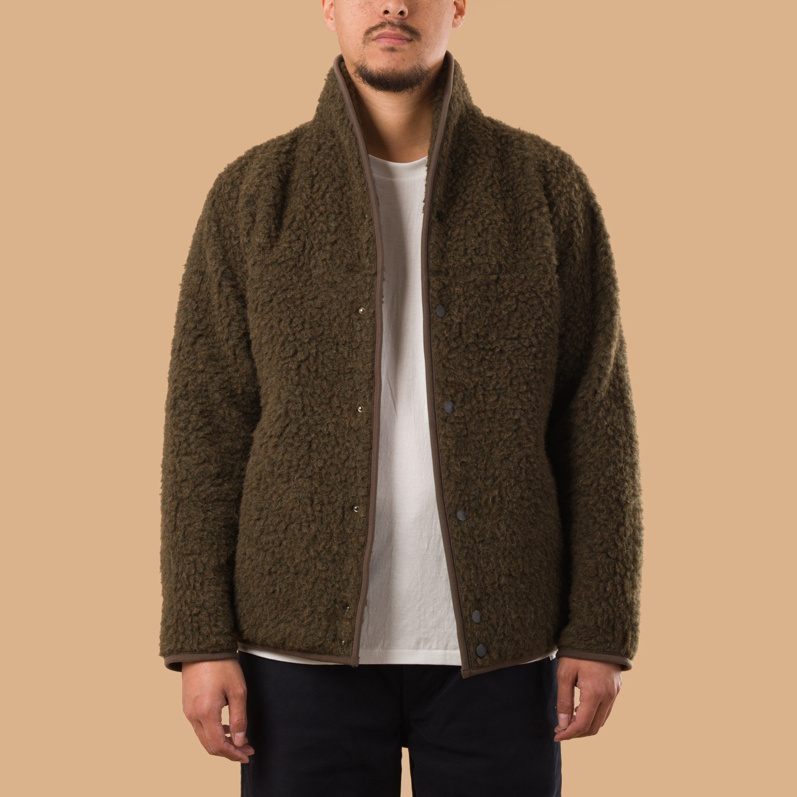 image-portée-de-face-Colbreaker-x-Flâneurs-khaki-fleece-wool-pile-1