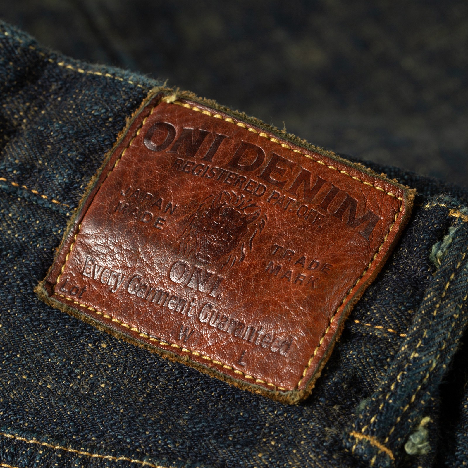 images flâneurs ONI DENIM  277 17oz Just Right Straight Bumpy Denim Oudo leather patch