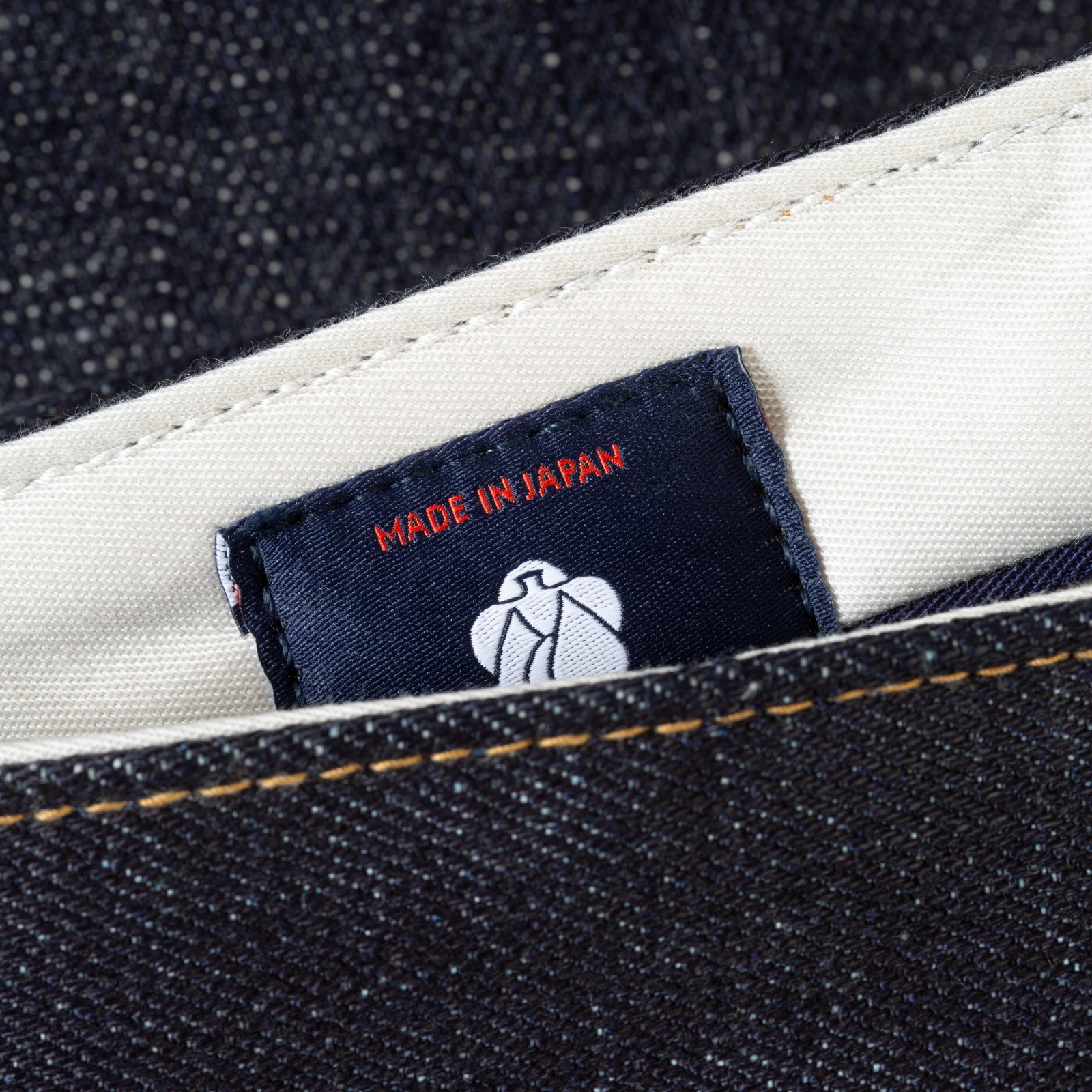 détail jeans MOMOTARO  14.7oz tag
