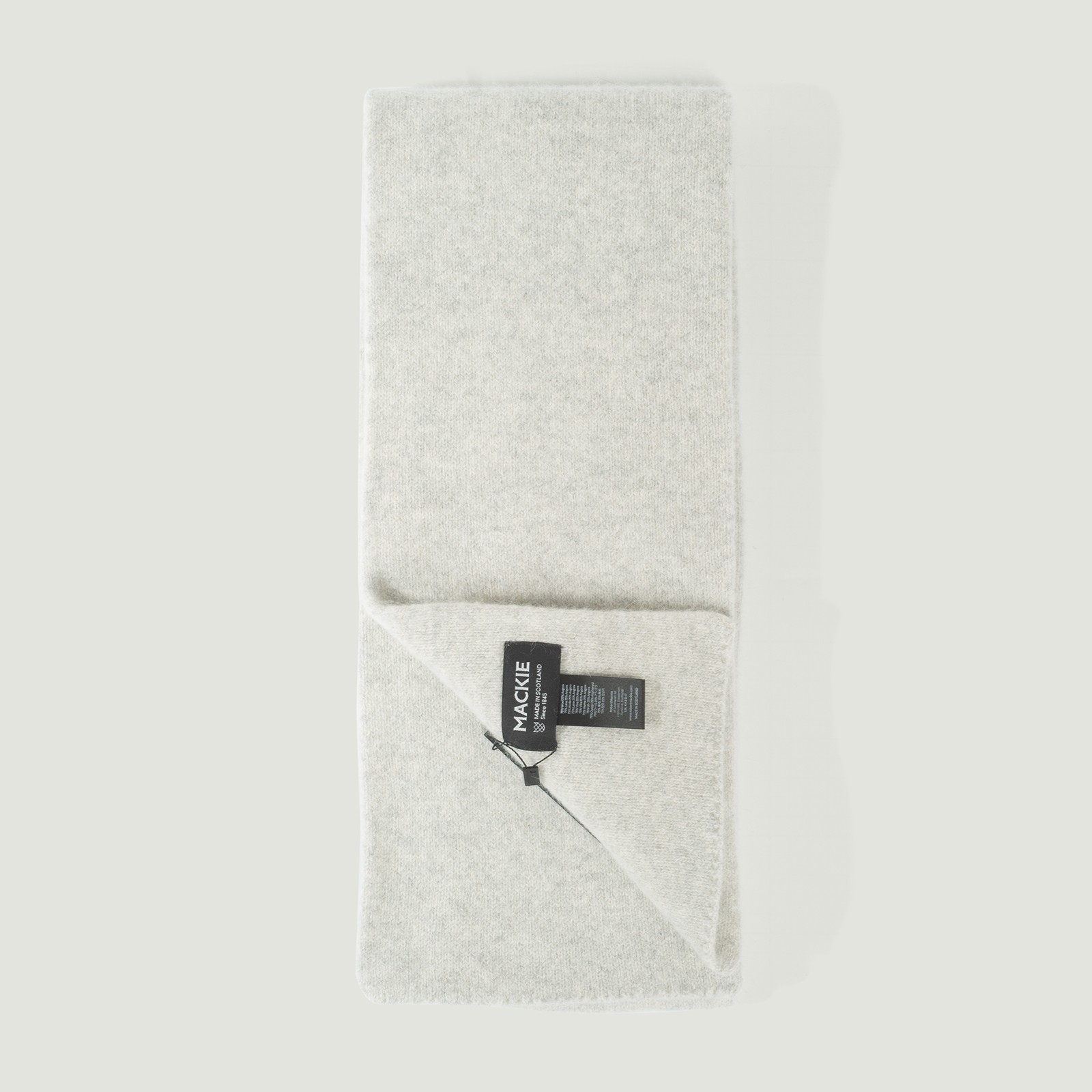 Vignettes flaneurs écharpe geelongora laine angora douce Mackie couleur Silver